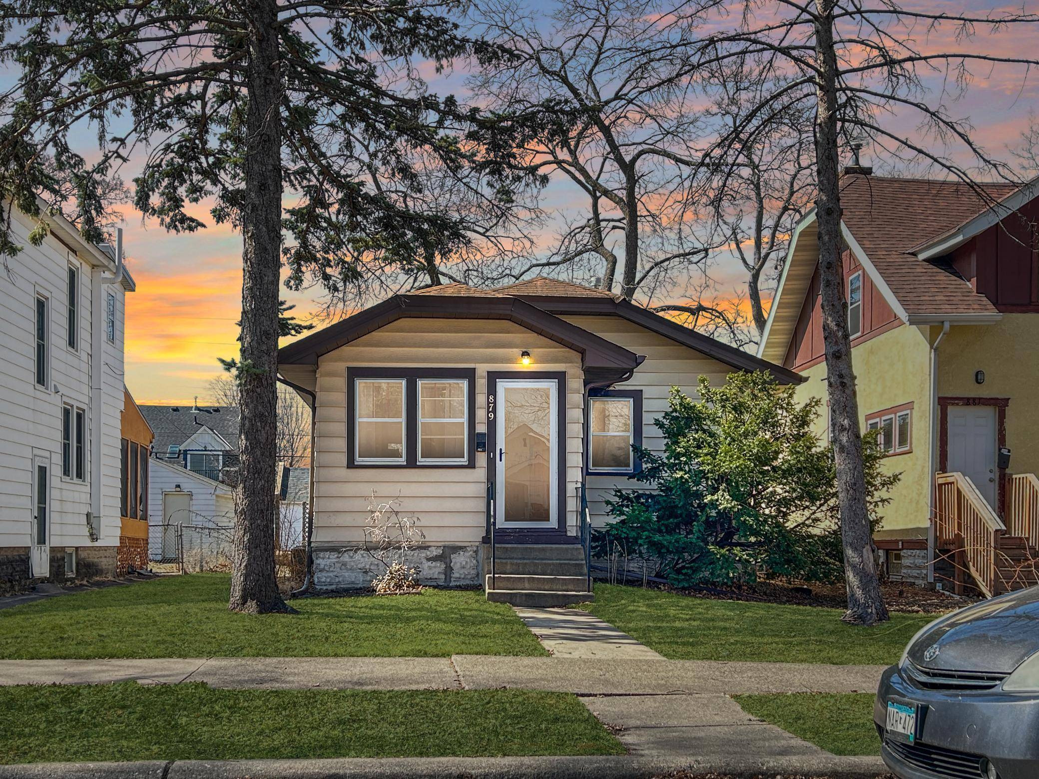 Minneapolis, MN 55414,879 19th AVE SE