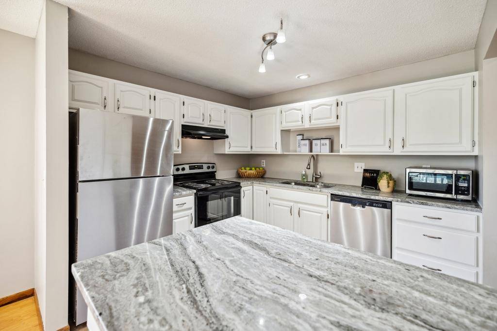 Inver Grove Heights, MN 55076,2525 76th ST E #208