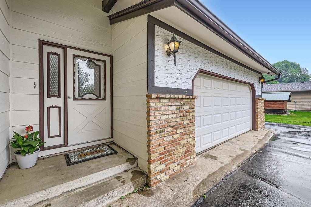 Anoka, MN 55303,211 Mckinley ST