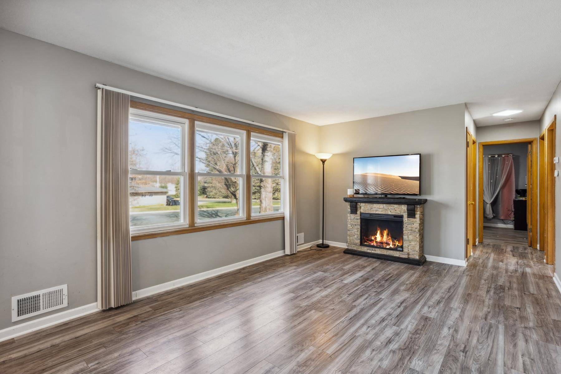 Shakopee, MN 55379,619 Jefferson ST S