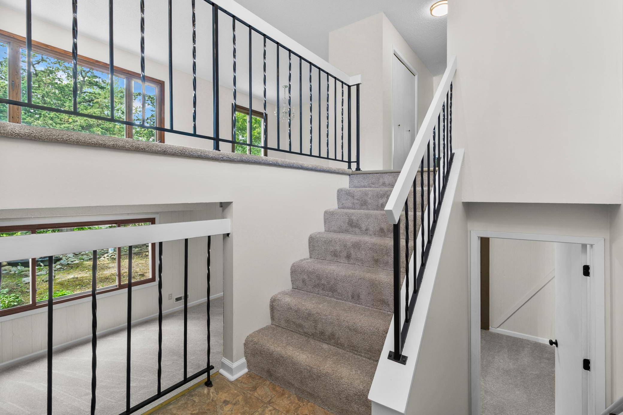 Eden Prairie, MN 55347,9824 Squire LN