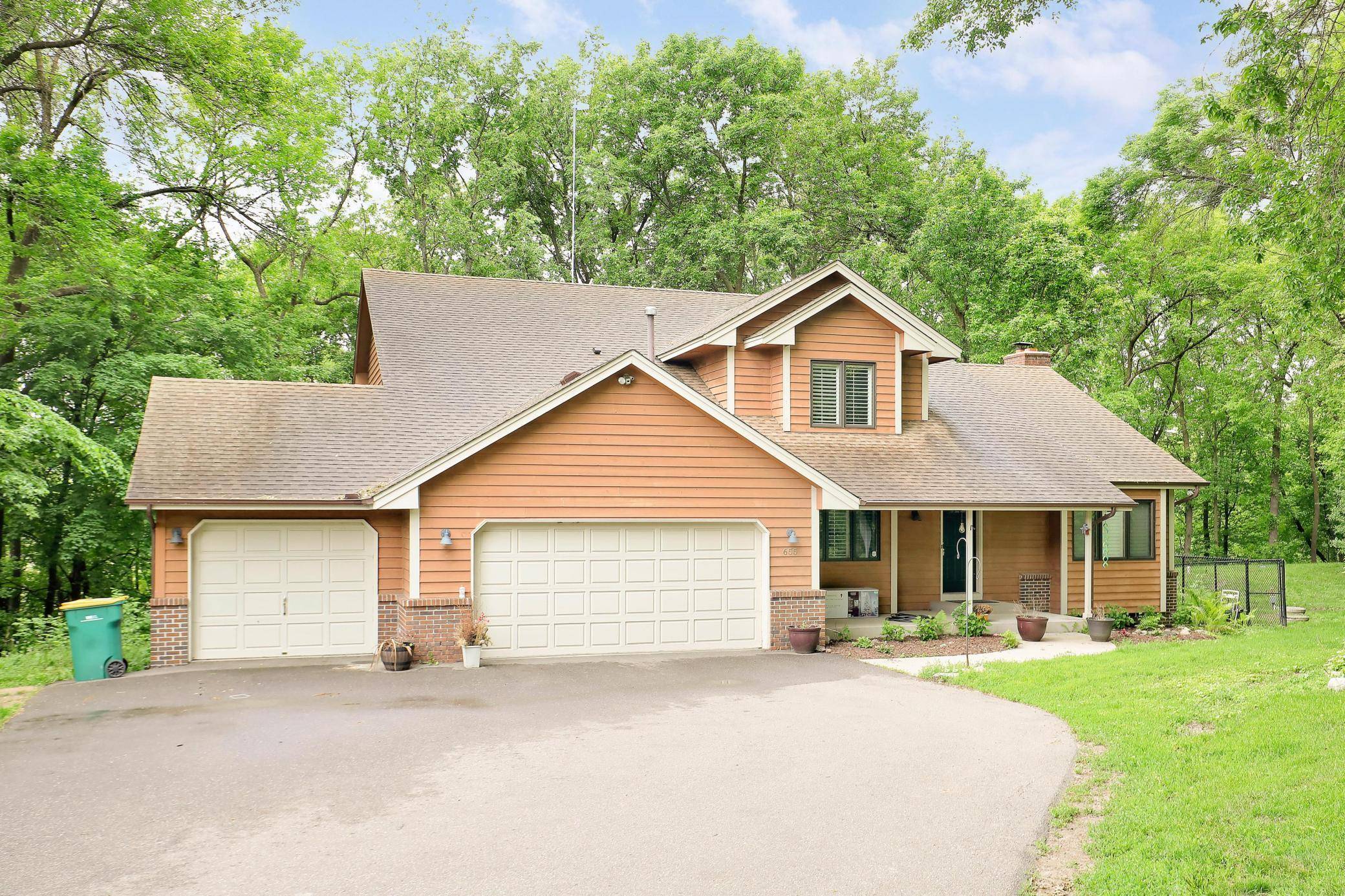 Minnetrista, MN 55364,655 Trails End RD