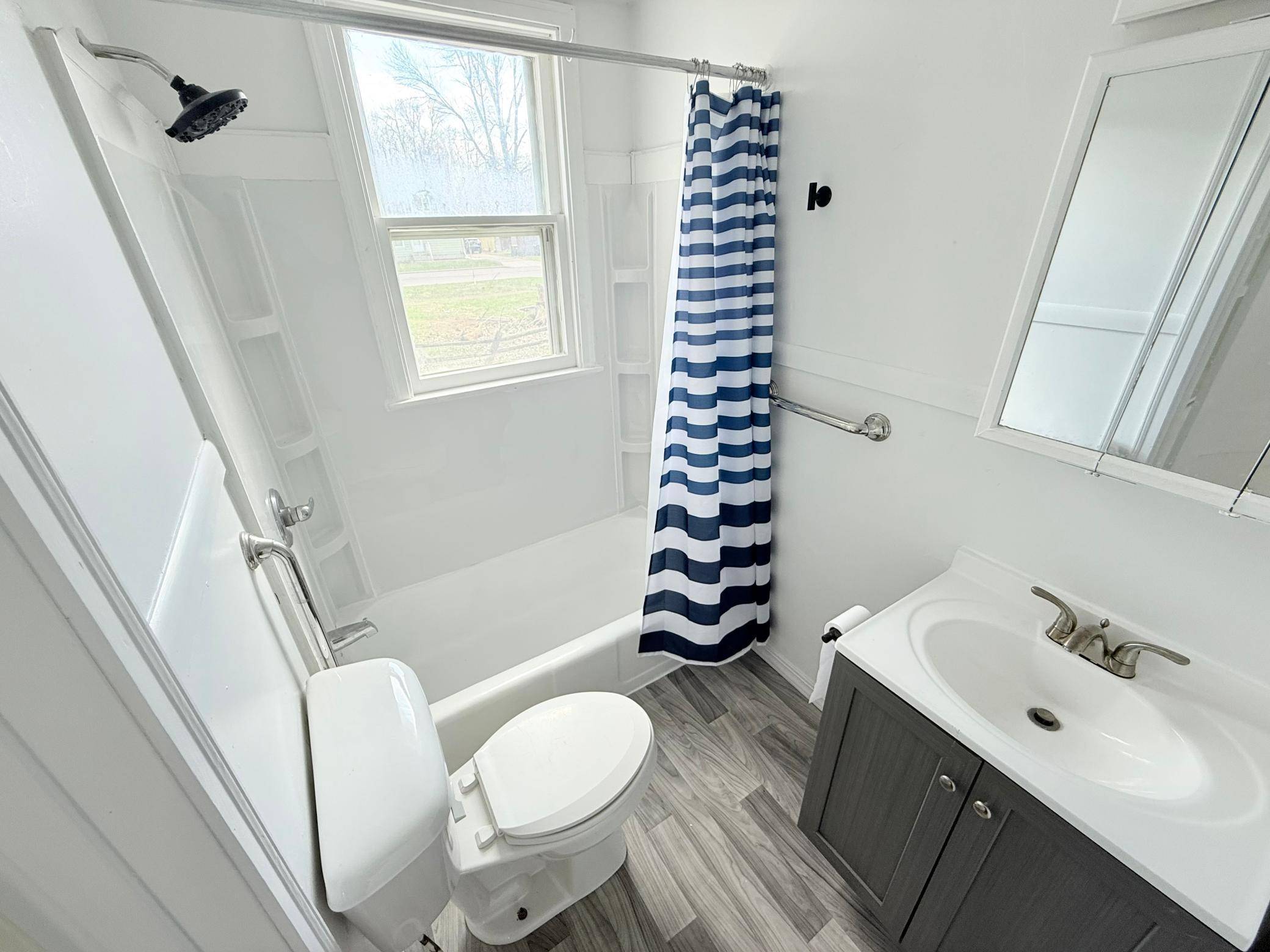 Willmar, MN 56201,422 15th ST SW