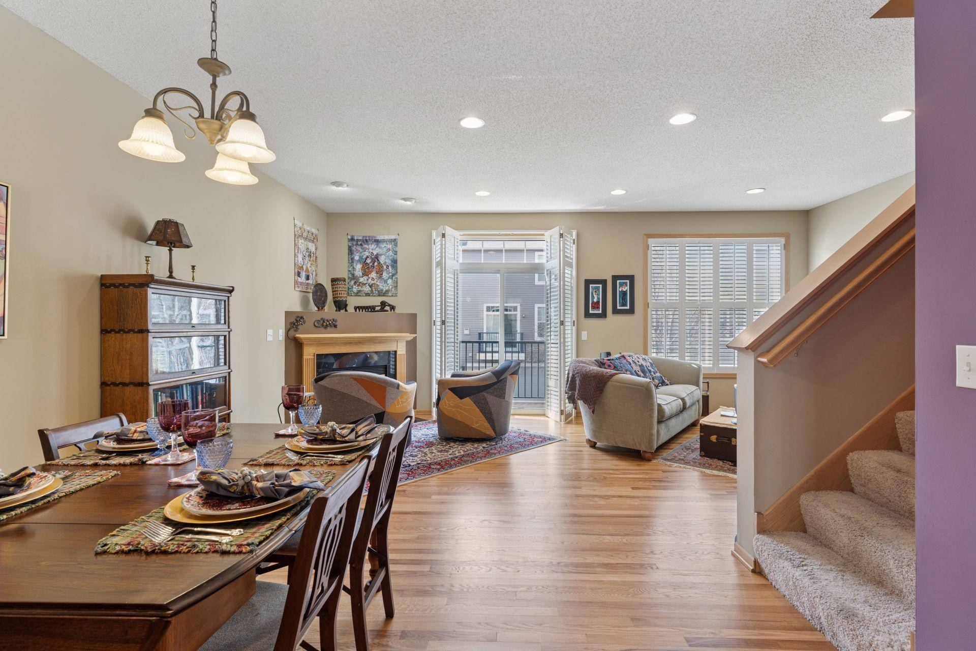 Hopkins, MN 55343,422 Regency LN W