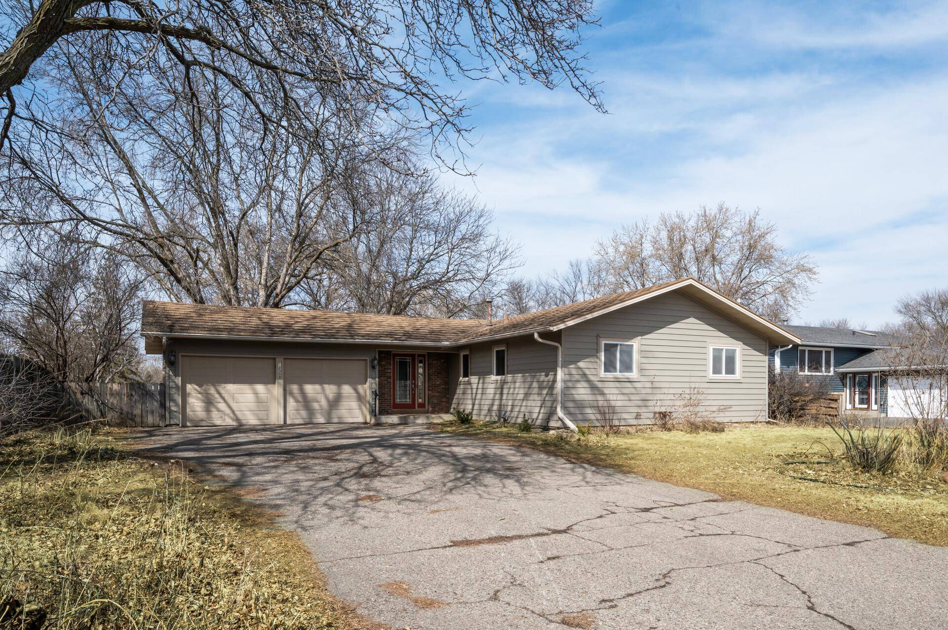 Burnsville, MN 55337,12308 Villaburne DR