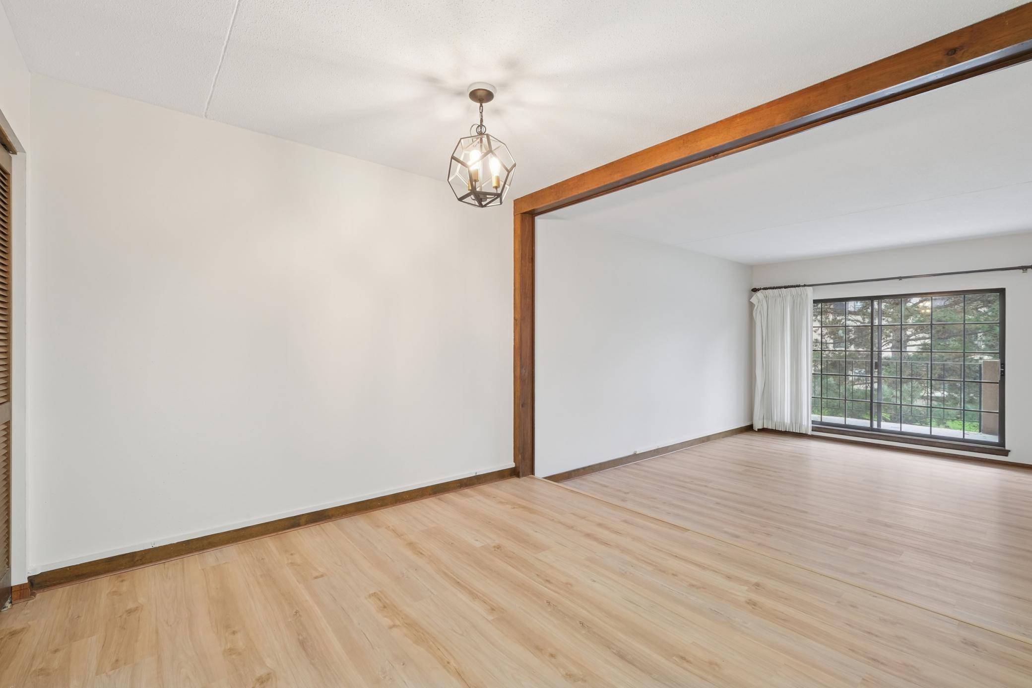 Edina, MN 55436,6730 Vernon AVE S #201