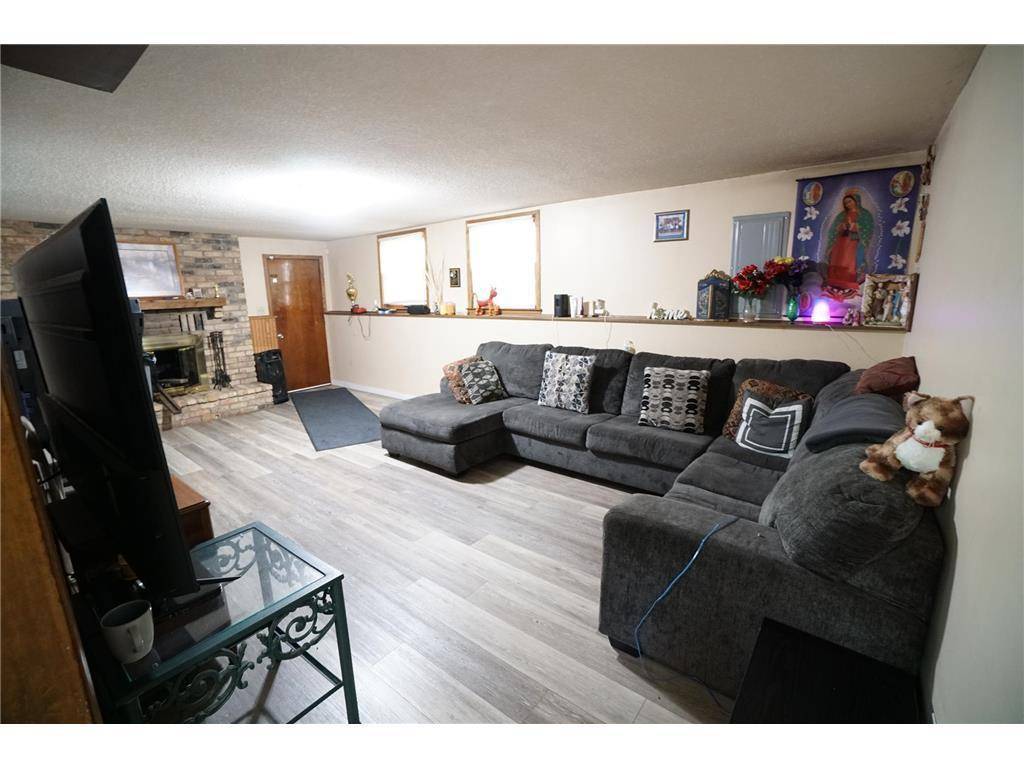 Coon Rapids, MN 55433,10432 Arrowhead ST NW