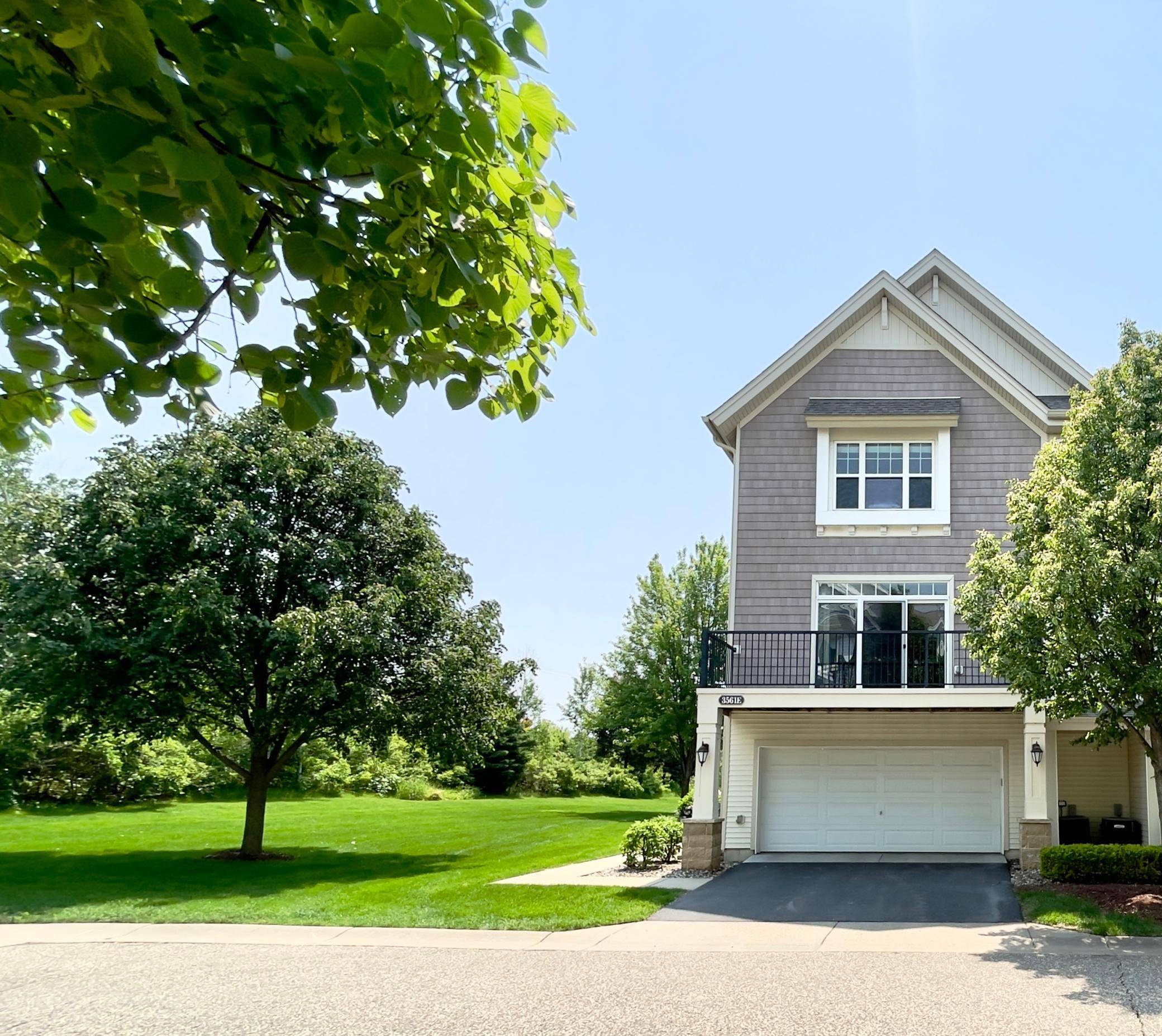 Woodbury, MN 55129,3561 Hazel TRL #E