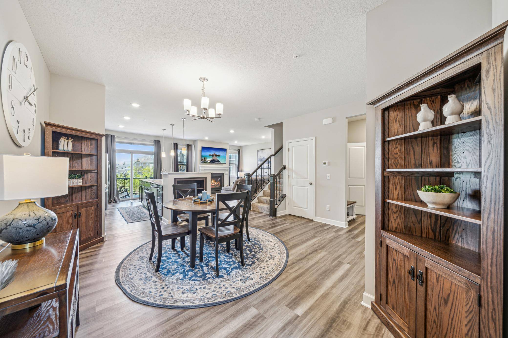Woodbury, MN 55129,4271 Corn Silk LN