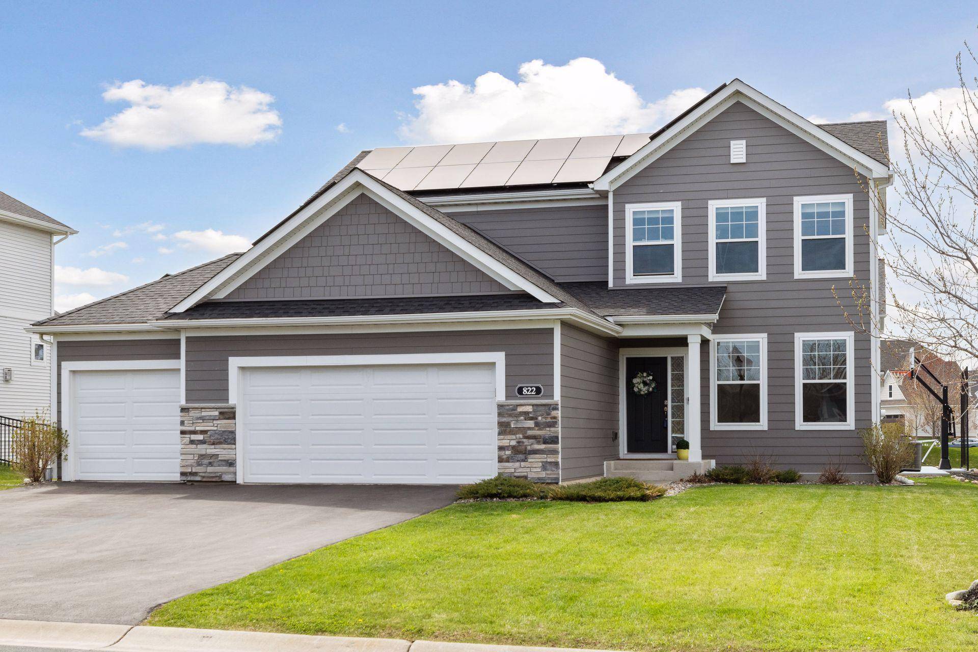 Lake Elmo, MN 55042,822 June AVE N