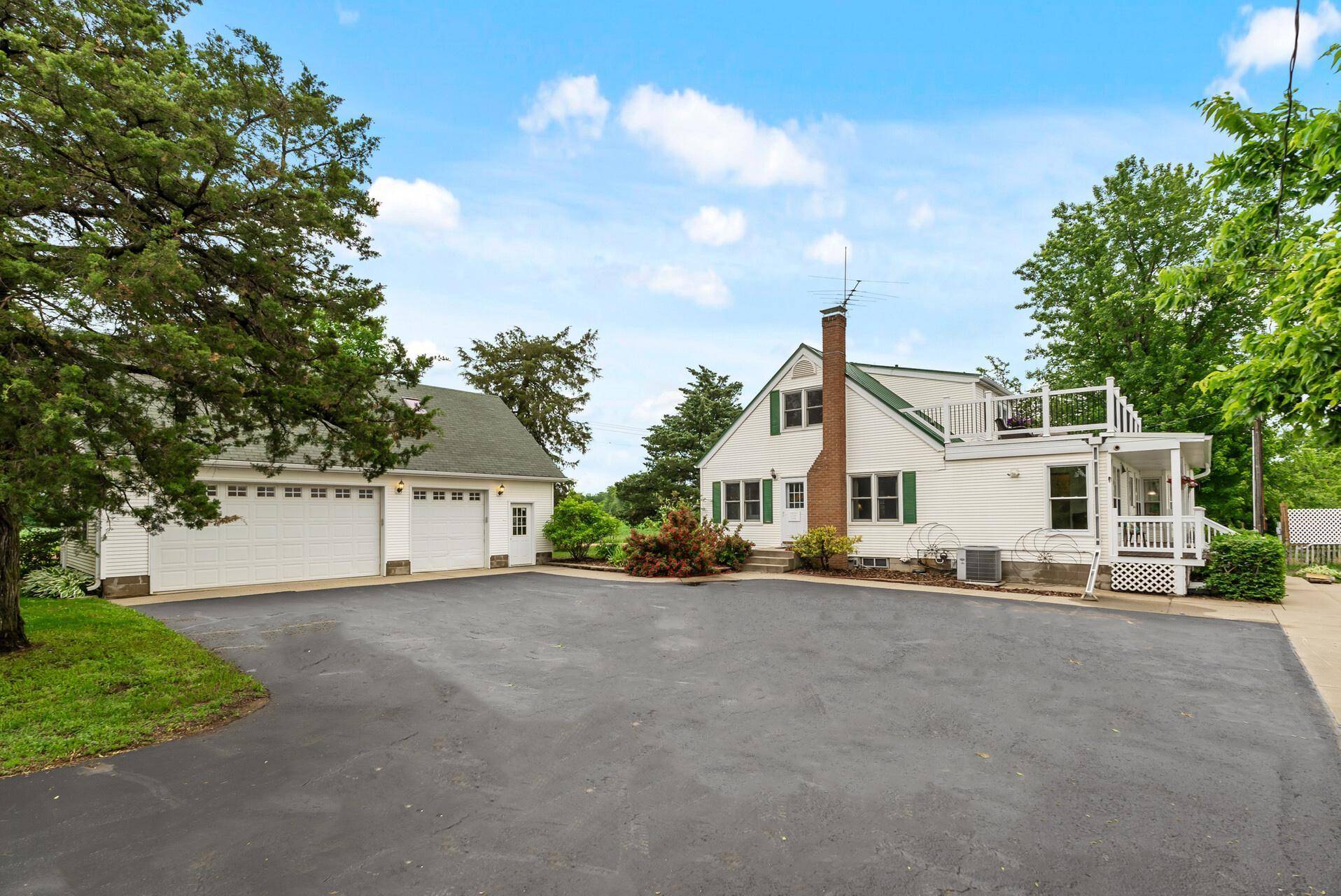 Carver, MN 55315,16985 Homestead RD