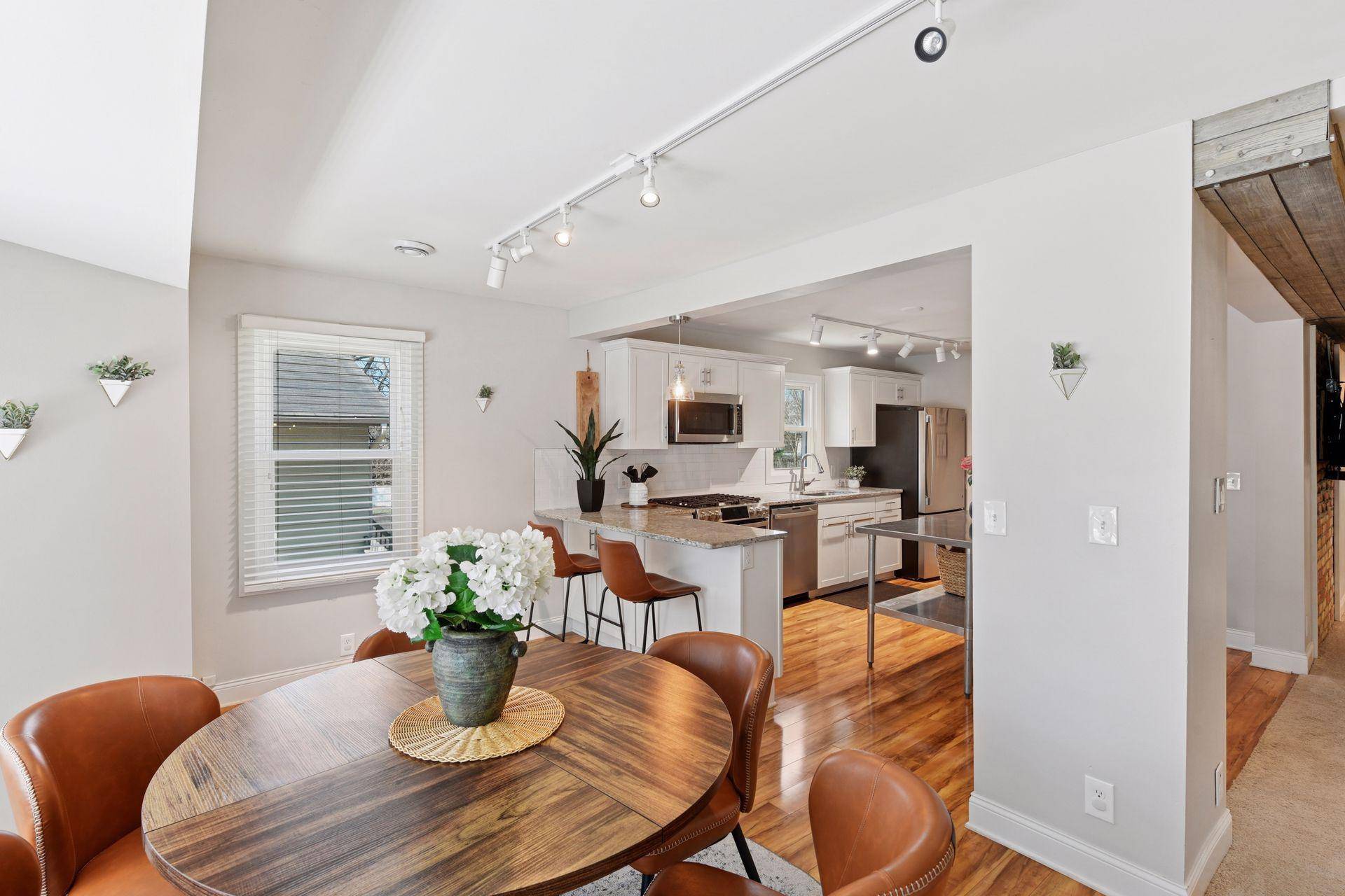 Excelsior, MN 55331,703 2nd AVE