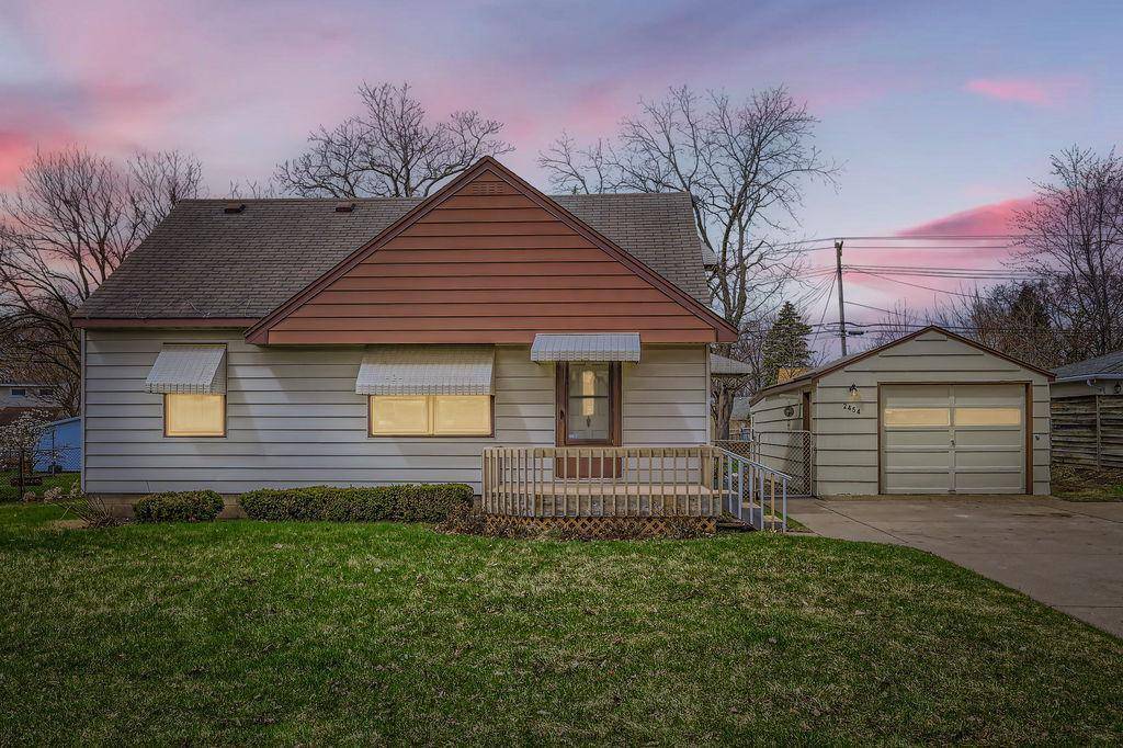 New Brighton, MN 55112,2454 Long Lake RD