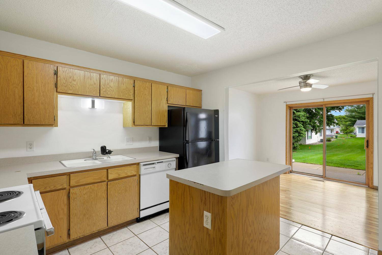 Coon Rapids, MN 55433,8722 Norway ST NW