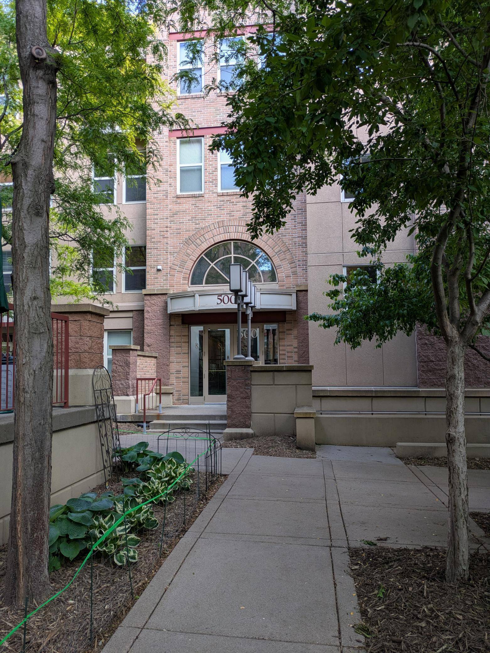 Minneapolis, MN 55401,500 N 2nd ST #401