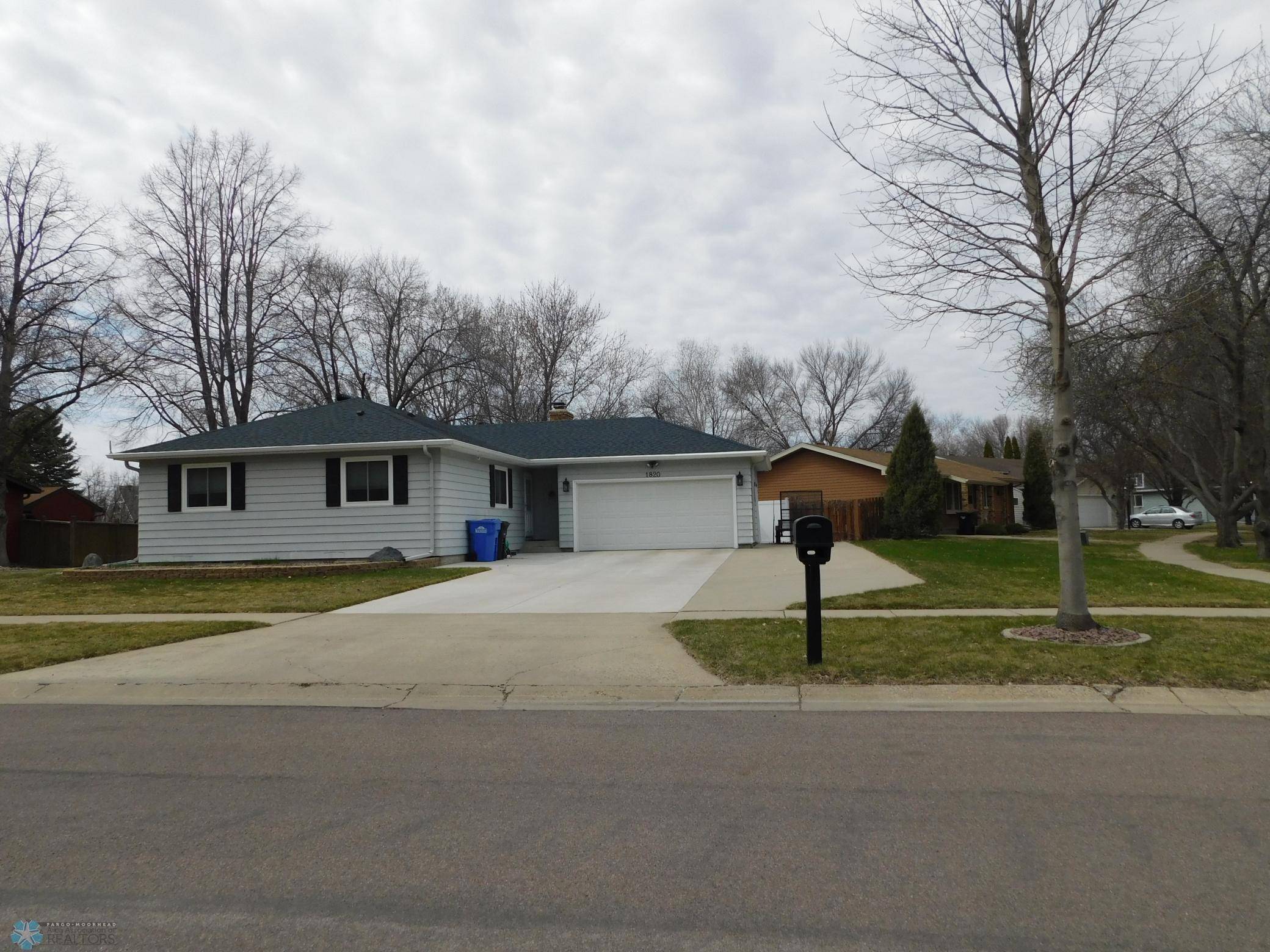 Fargo, ND 58103,1820 Prairie LN S