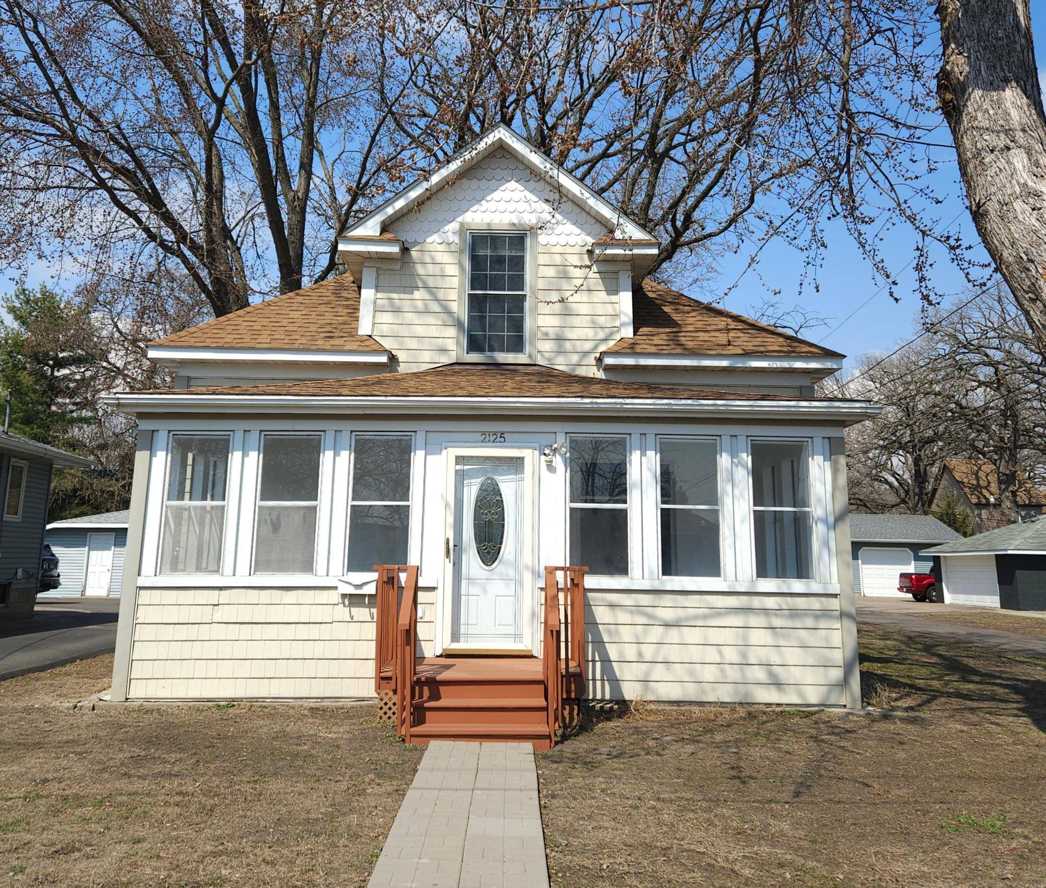 White Bear Lake, MN 55110,2125 5th ST