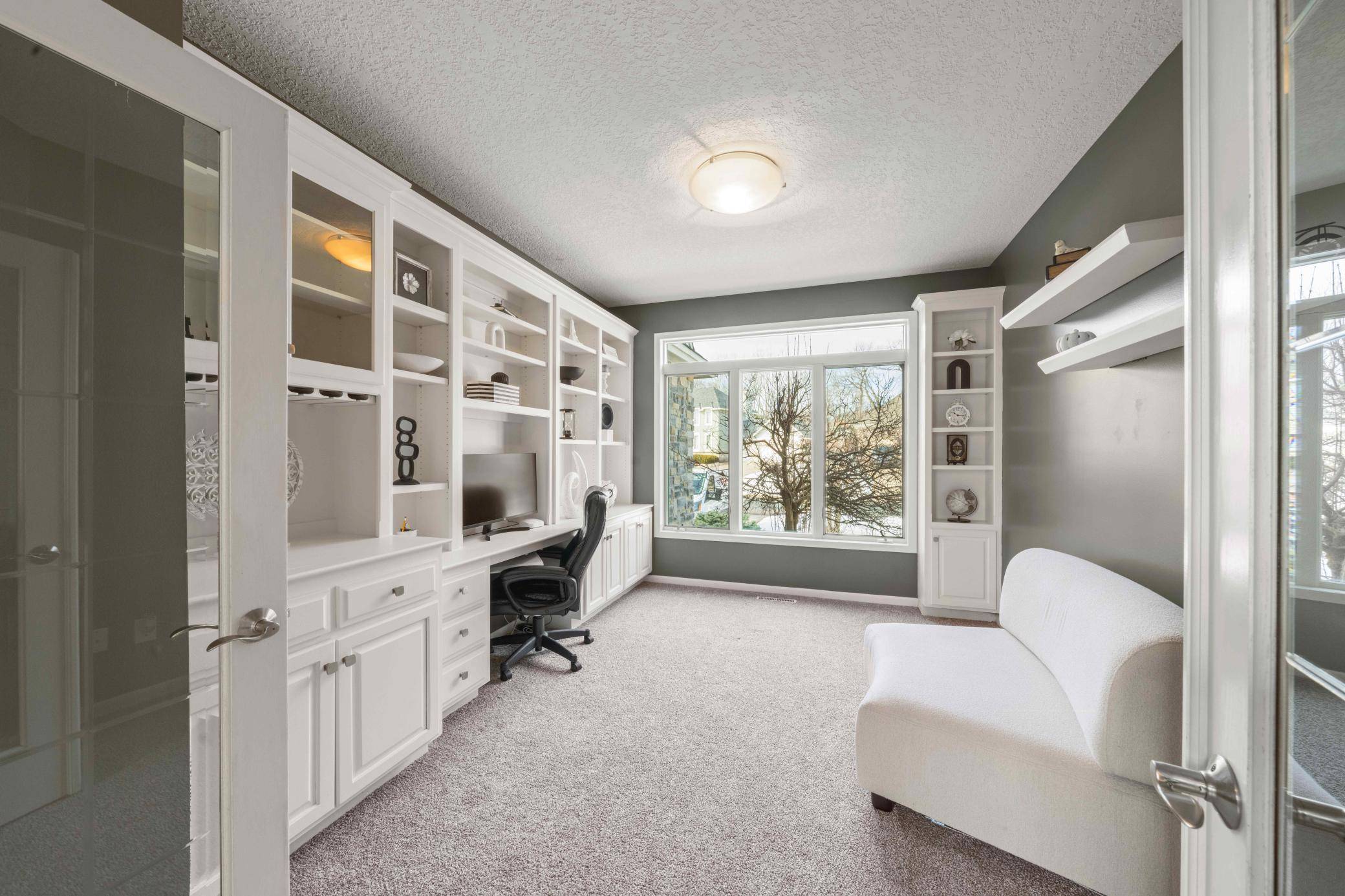Burnsville, MN 55337,14905 Summit Oaks DR