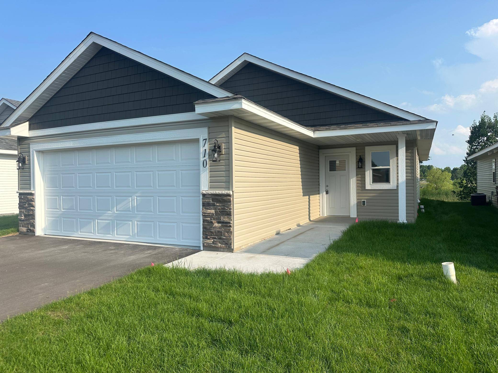 Isanti, MN 55040,710 Cherrywood LN NE