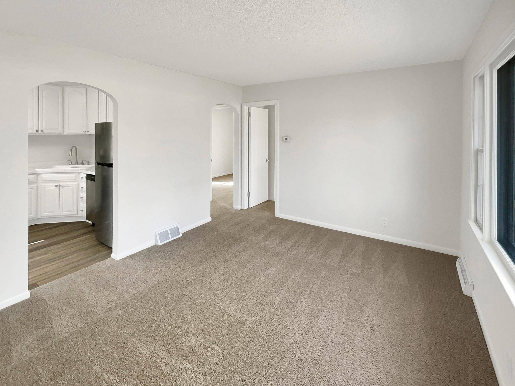 Mounds View, MN 55112,5315 Raymond AVE