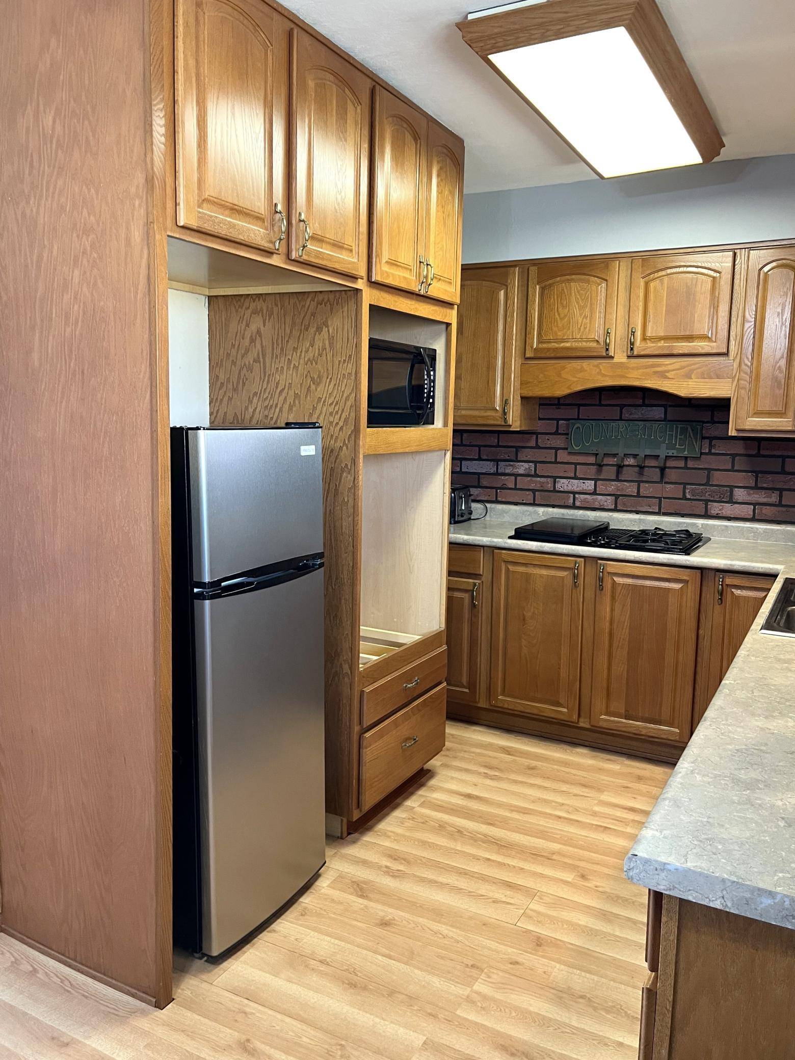 Windom, MN 56101,310 Highcroft DR