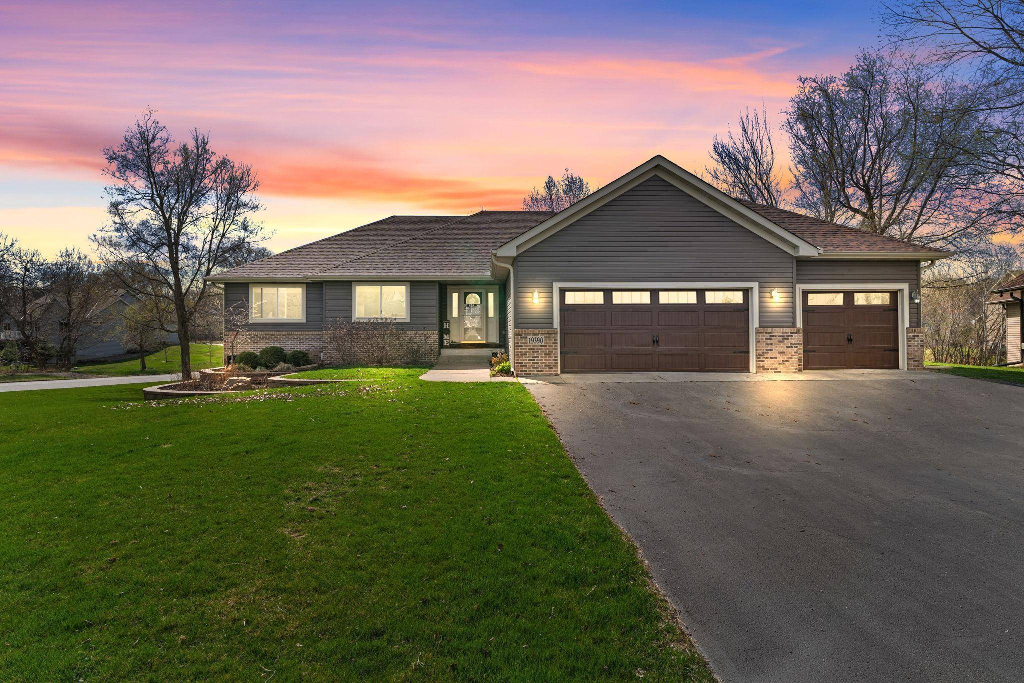 Elk River, MN 55330,19390 Queen CIR NW