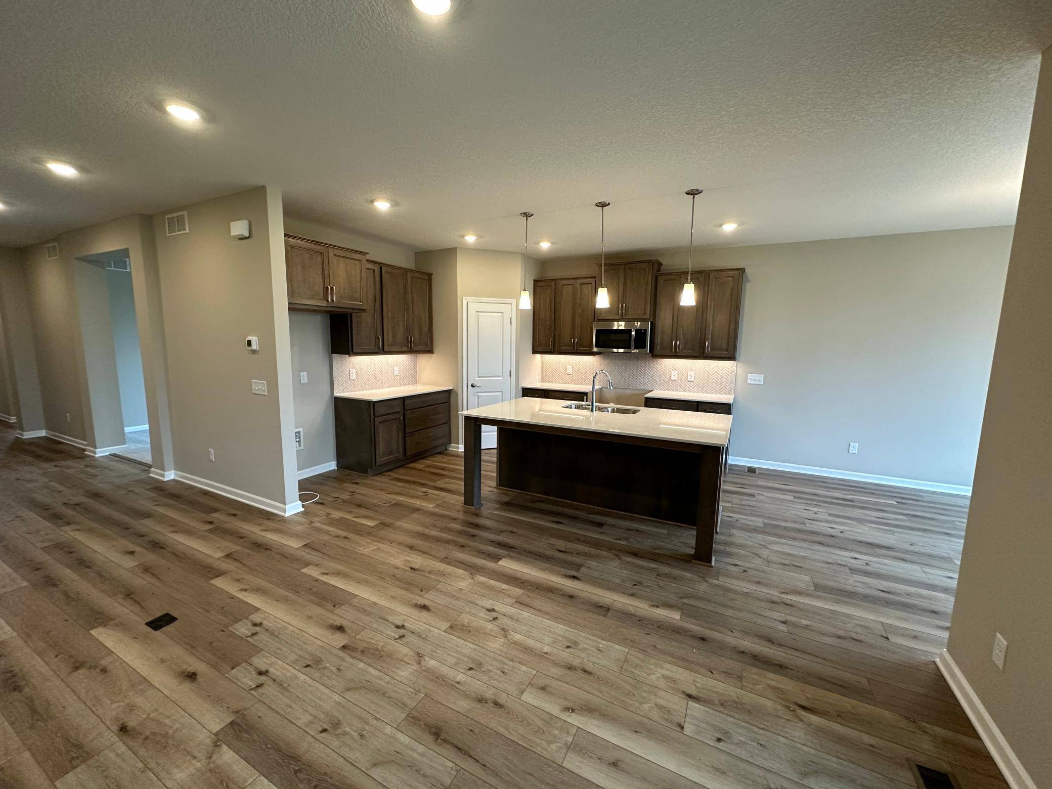 Waconia, MN 55387,2063 Oakpointe DR
