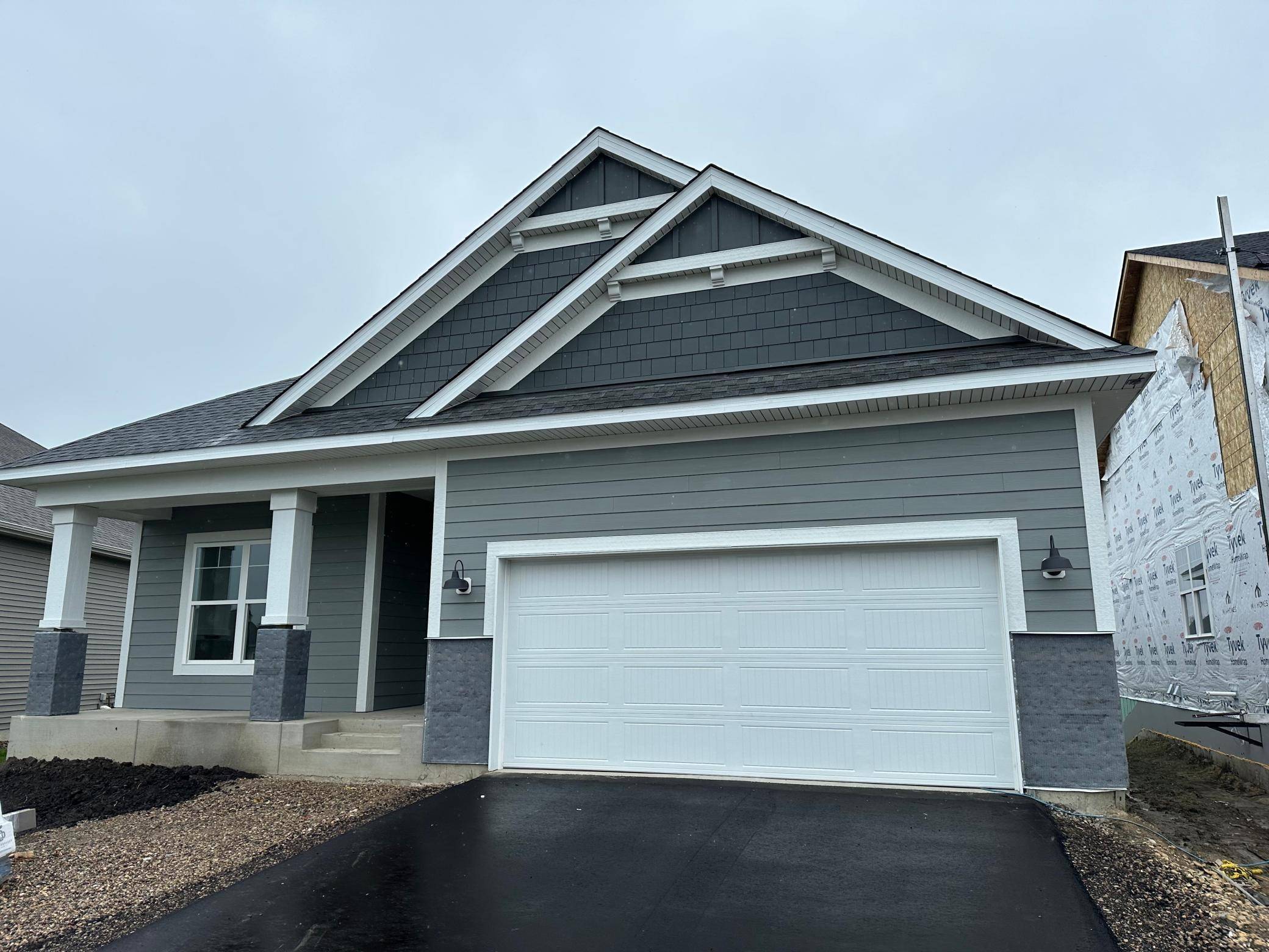 Waconia, MN 55387,2063 Oakpointe DR