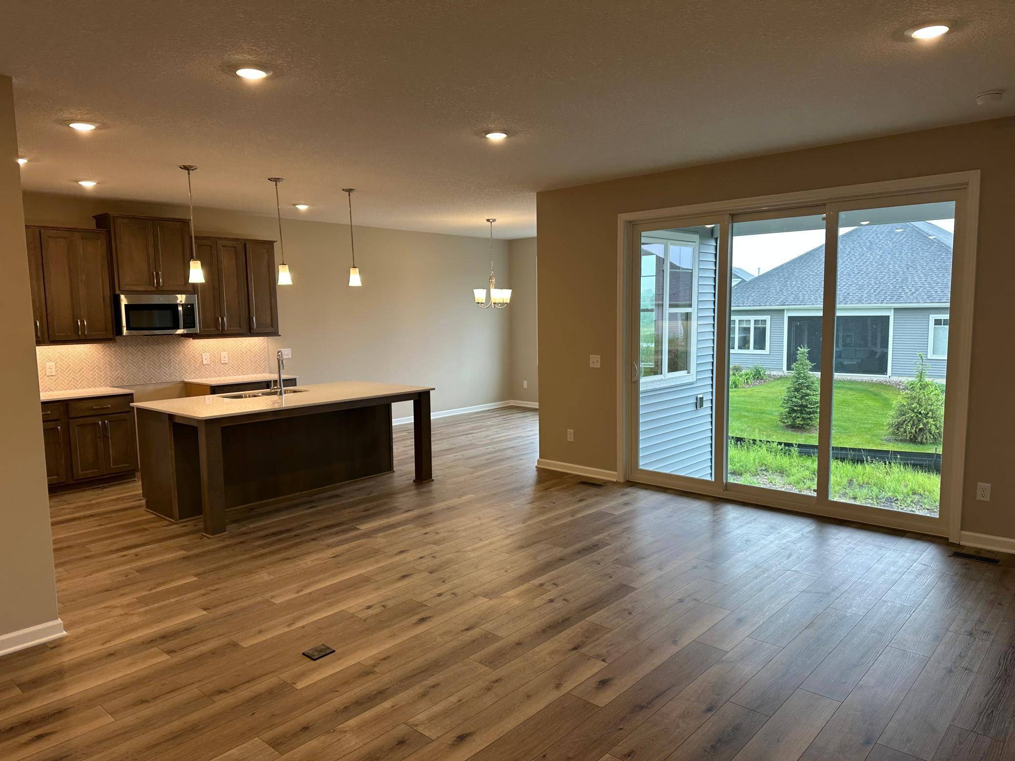 Waconia, MN 55387,2063 Oakpointe DR