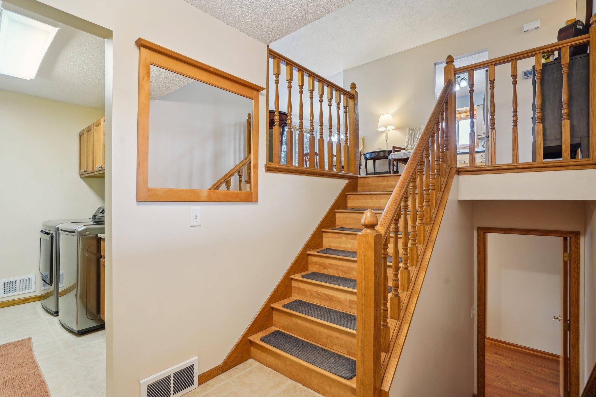 Eagan, MN 55123,936 Jefferson LN
