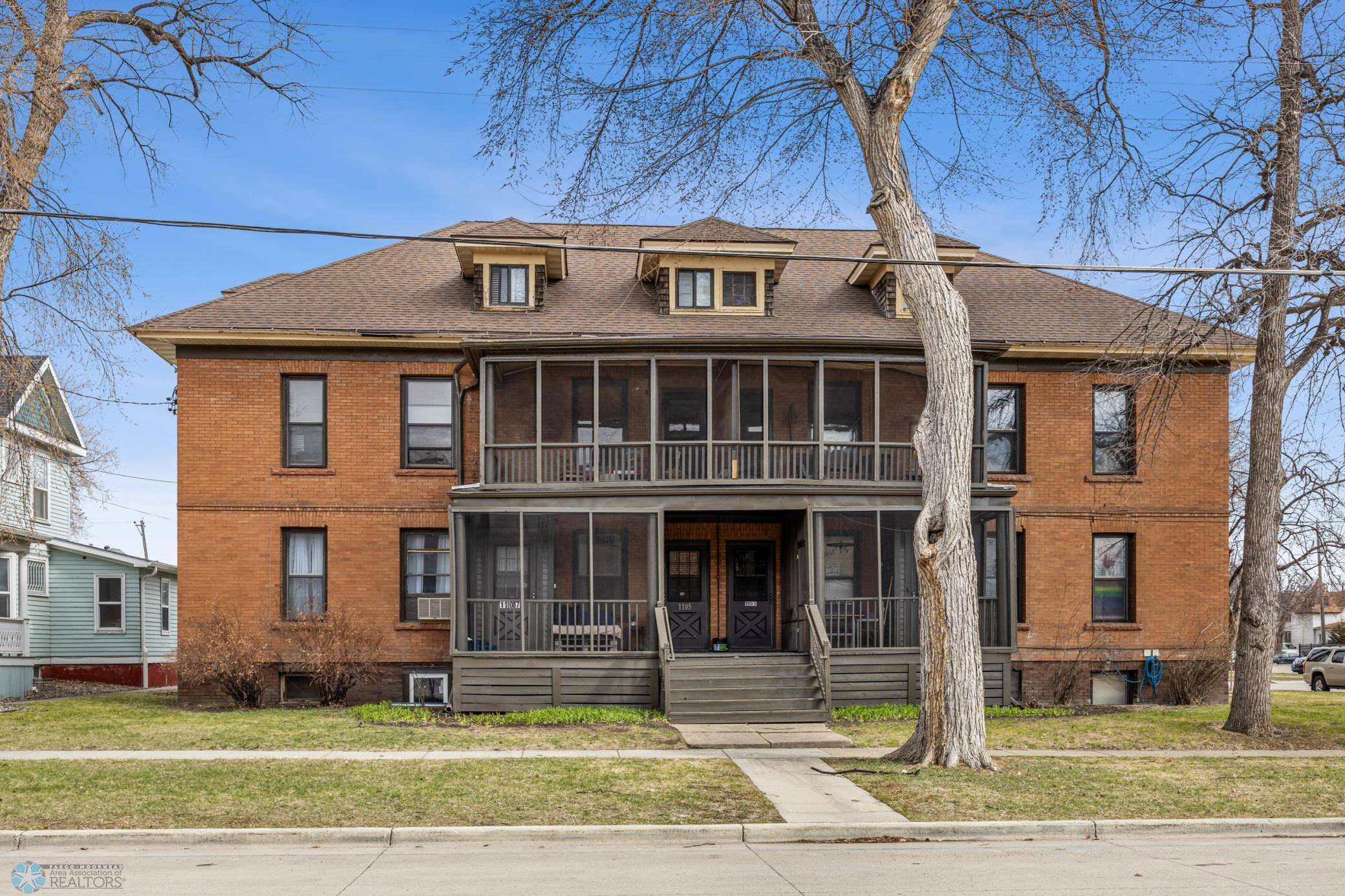 Fargo, ND 58103,1107 2nd AVE S