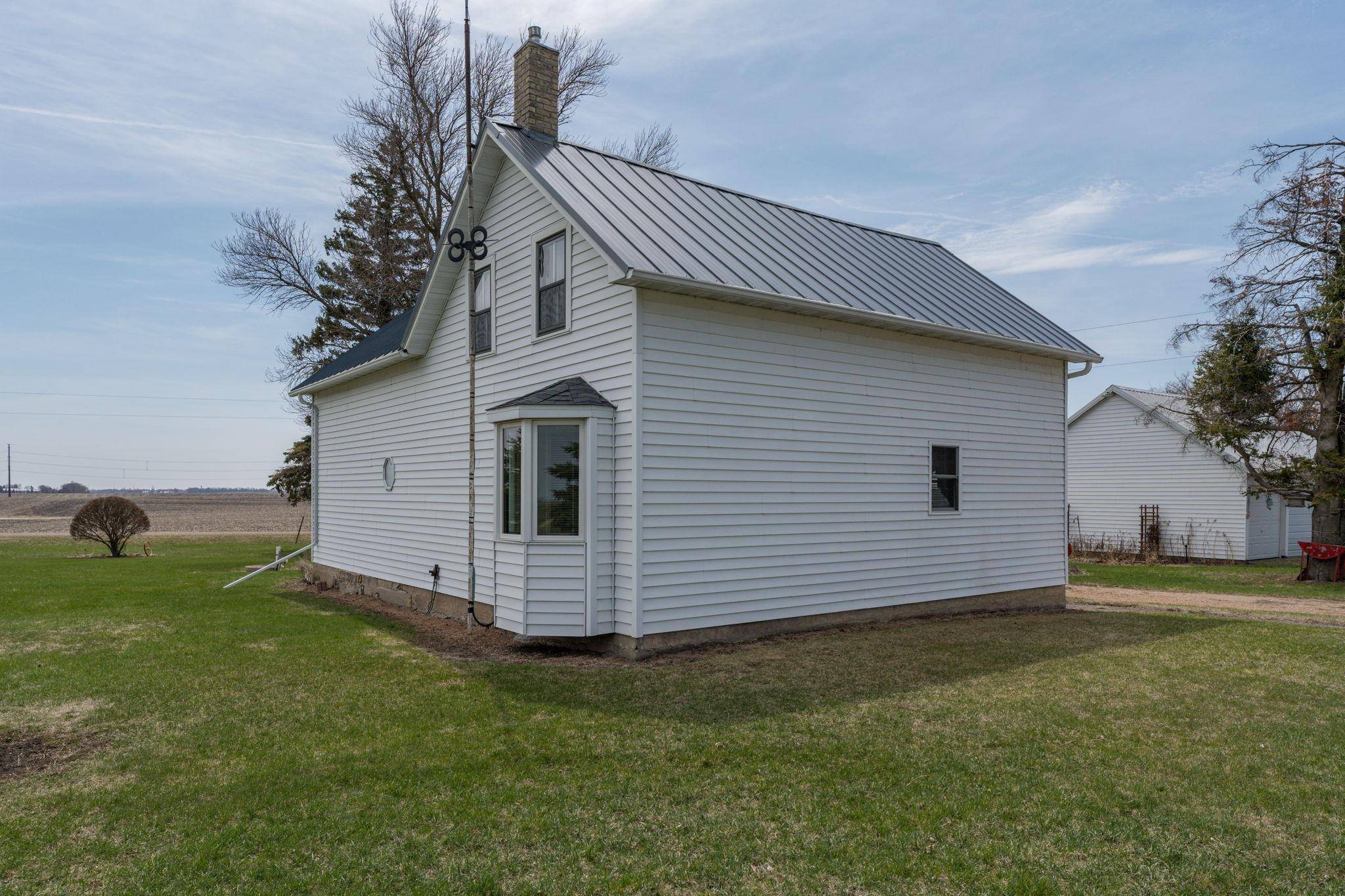 Winthrop, MN 55396,54688 246th ST