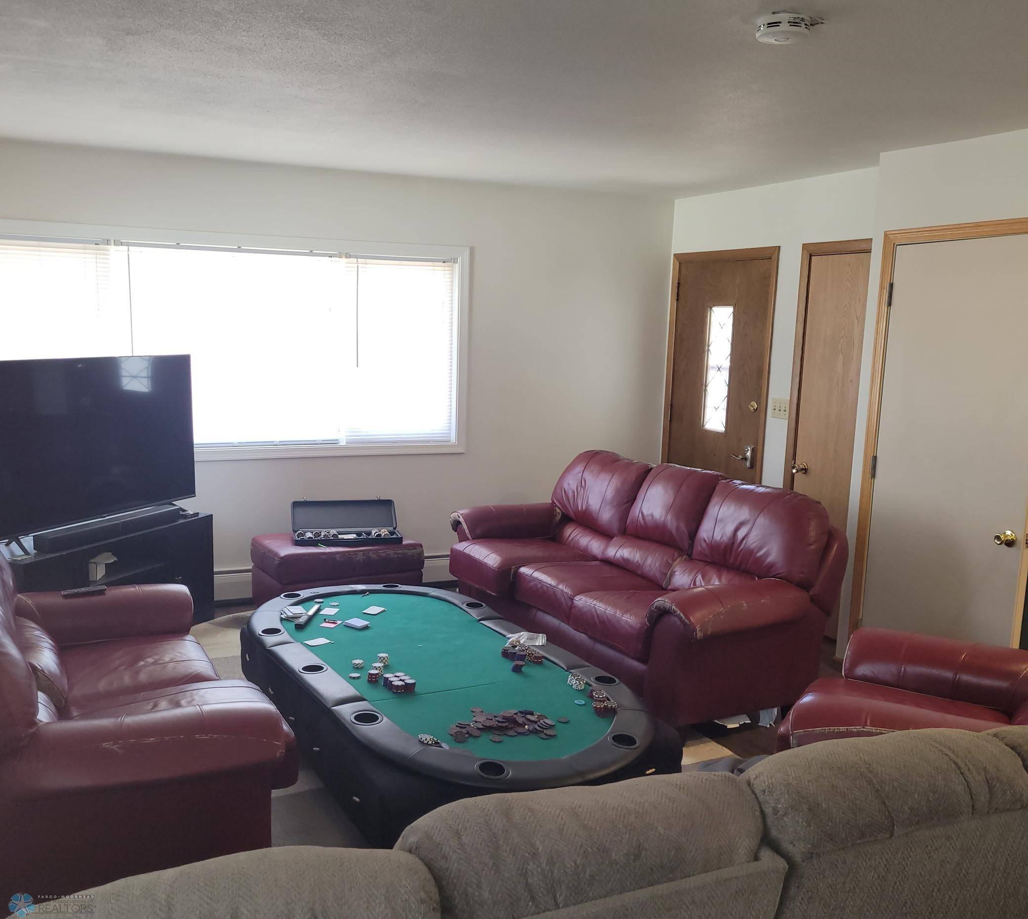 Fargo, ND 58102,1606 11th ST N