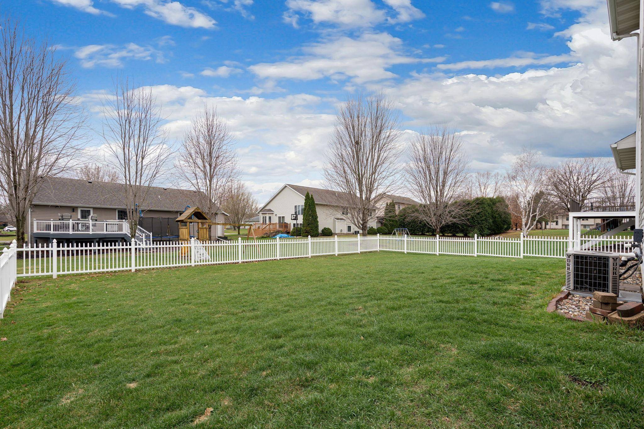 Owatonna, MN 55060,1435 20th ST NE