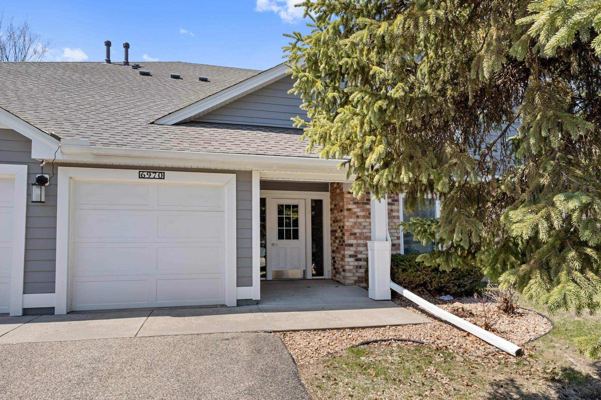 Edina, MN 55436,6970 Langford CT