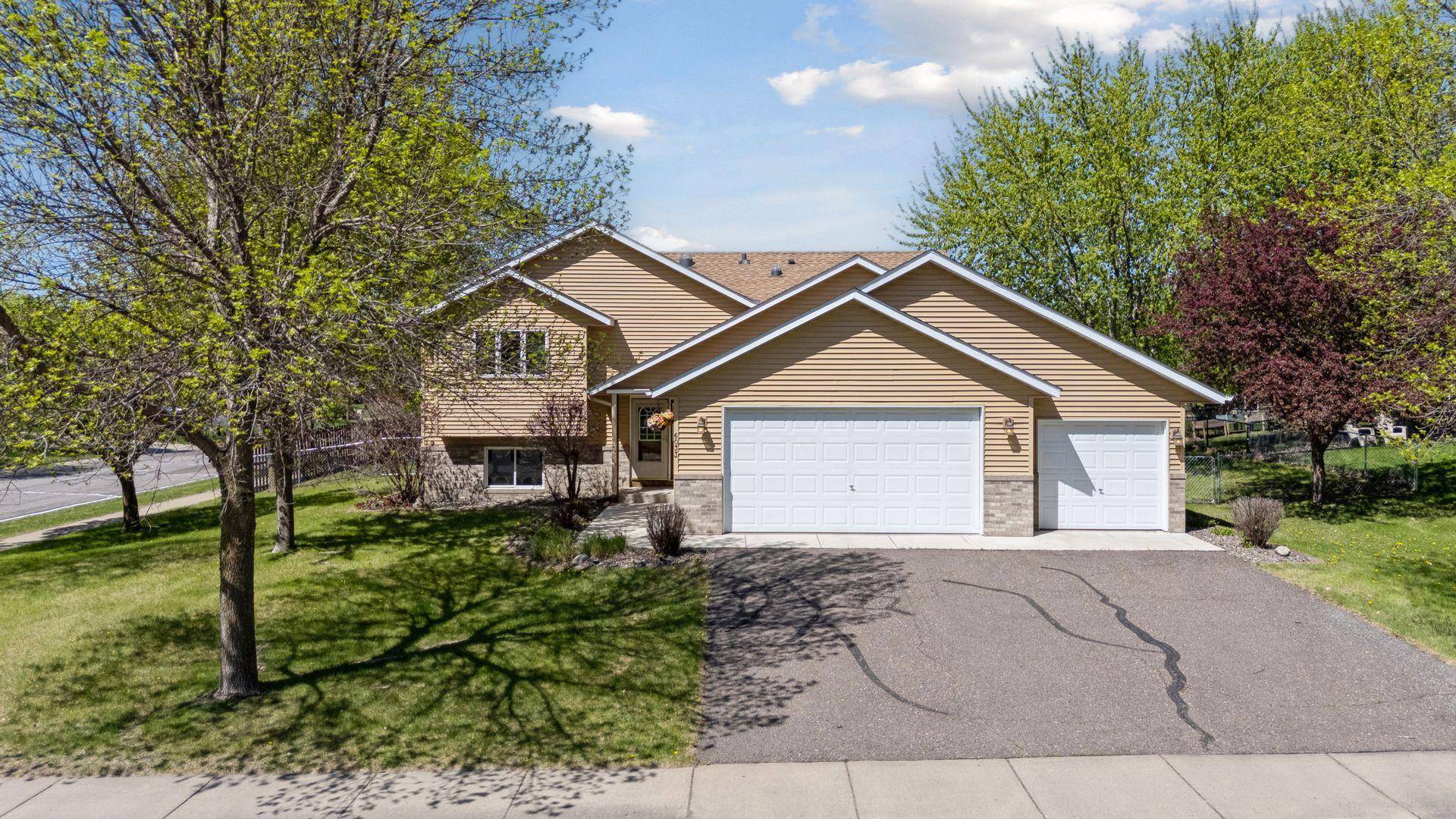 Monticello, MN 55362,6033 Bakken ST