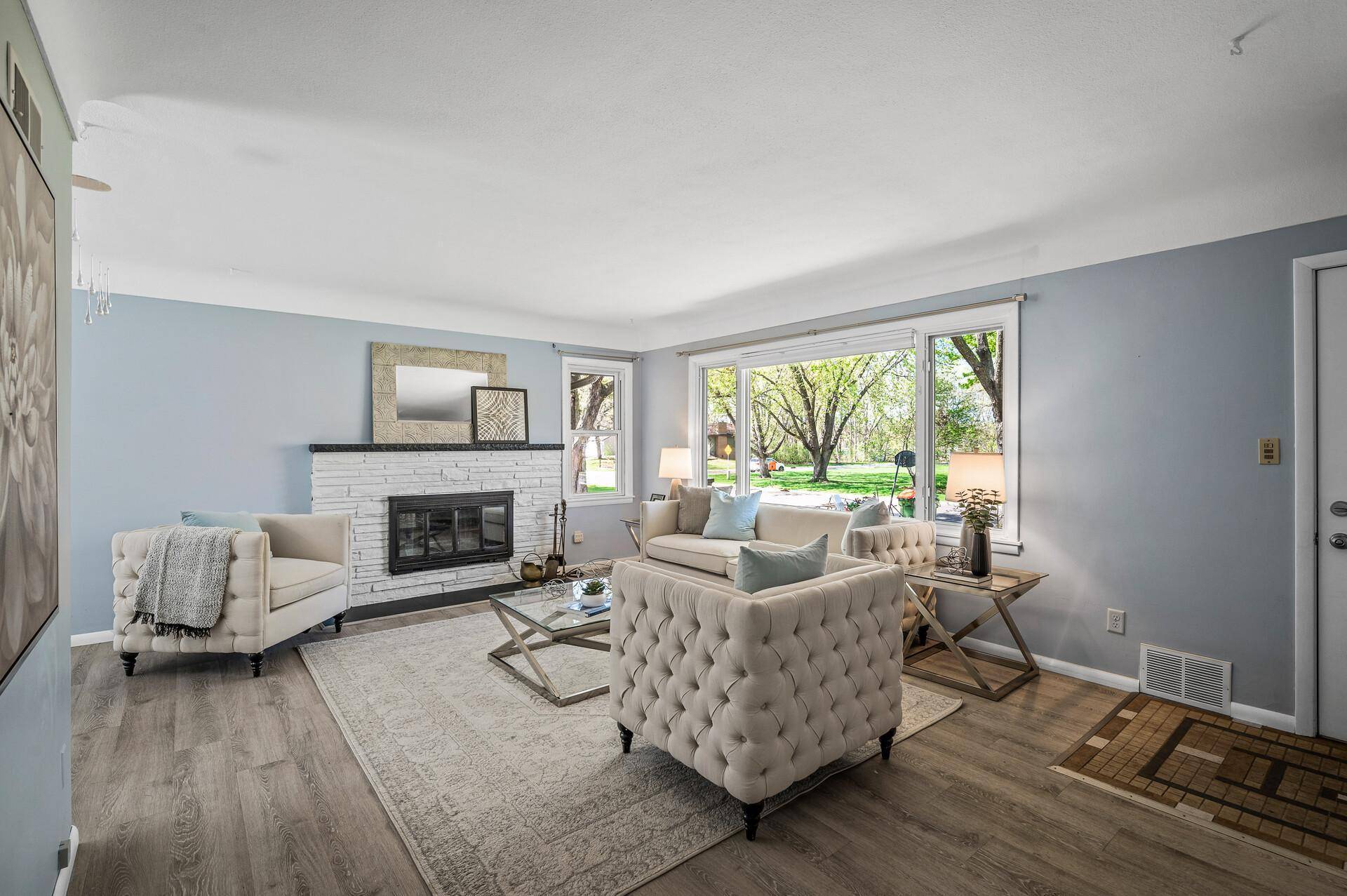 Blaine, MN 55434,8713 Lincoln ST NE