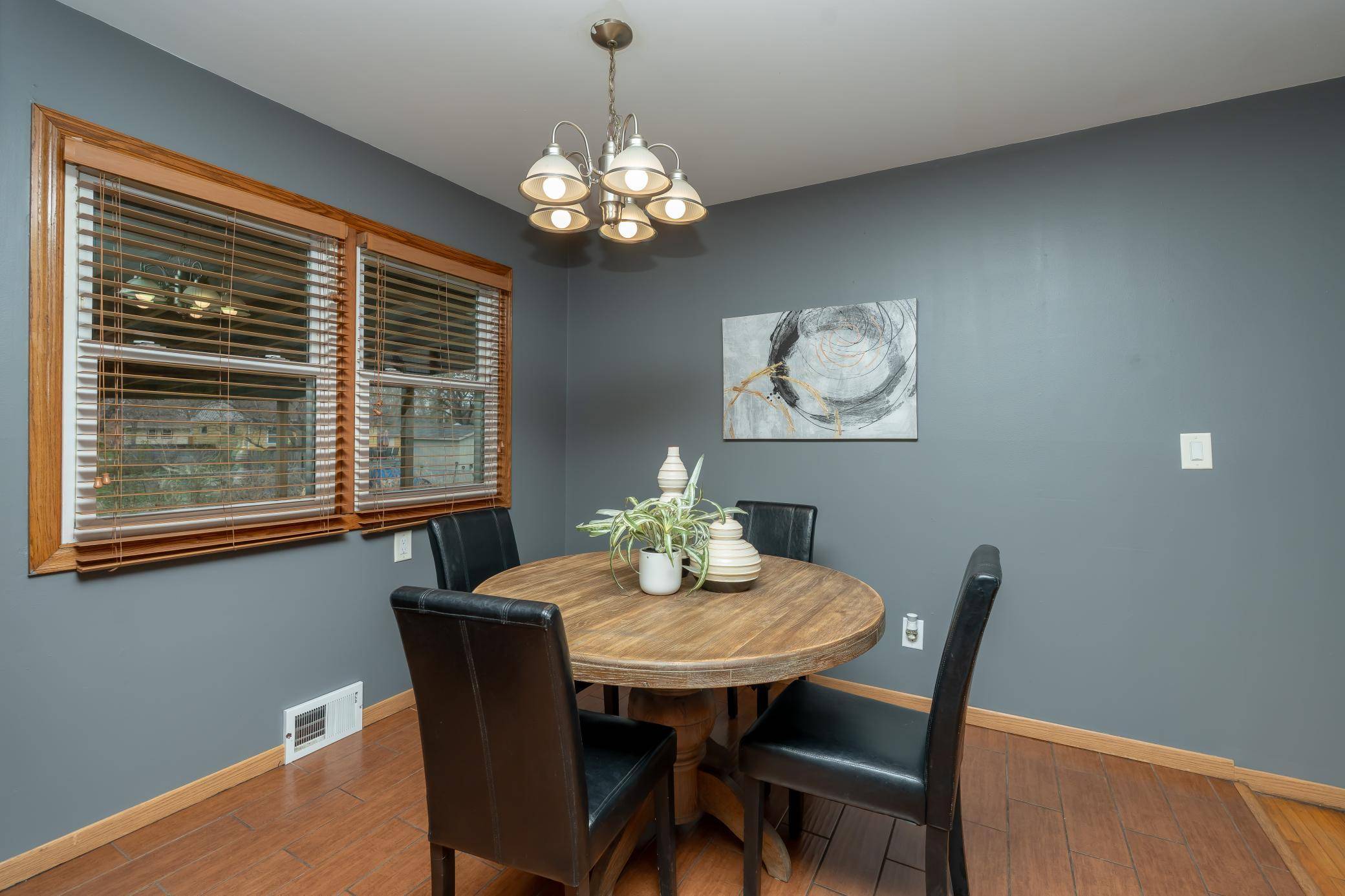 Brooklyn Park, MN 55428,7916 Noid DR