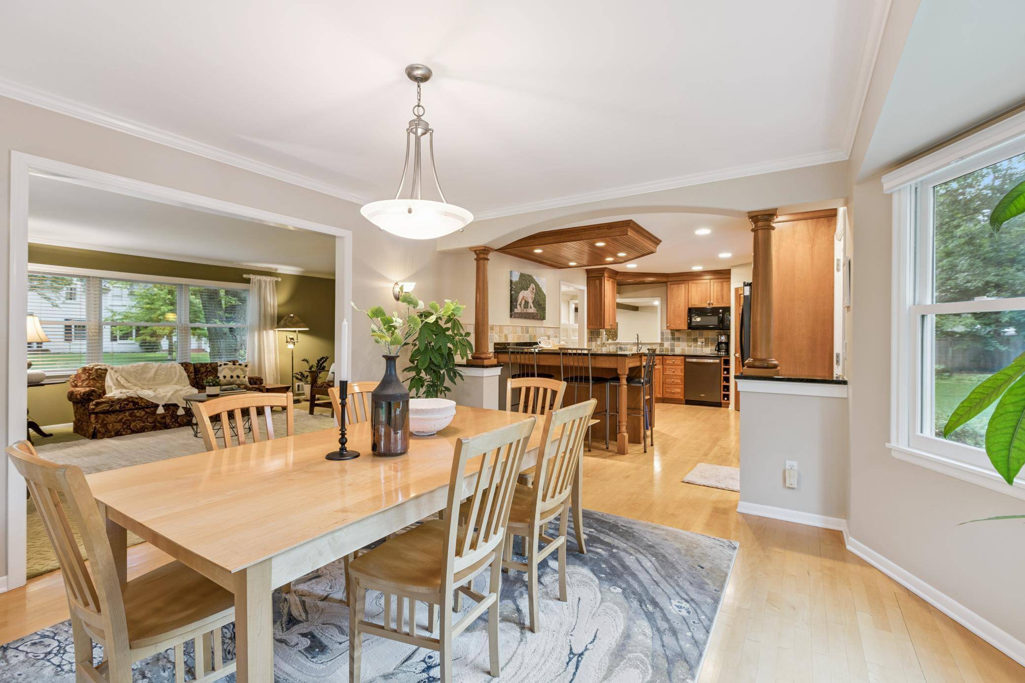 Minnetonka, MN 55391,15325 Holdridge DR E