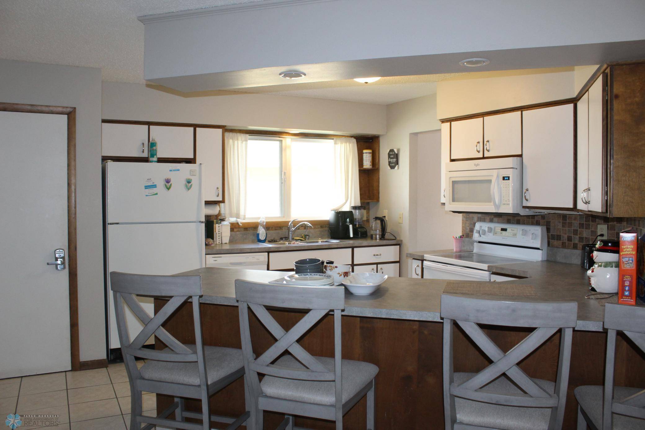 Moorhead, MN 56560,421 Dale AVE