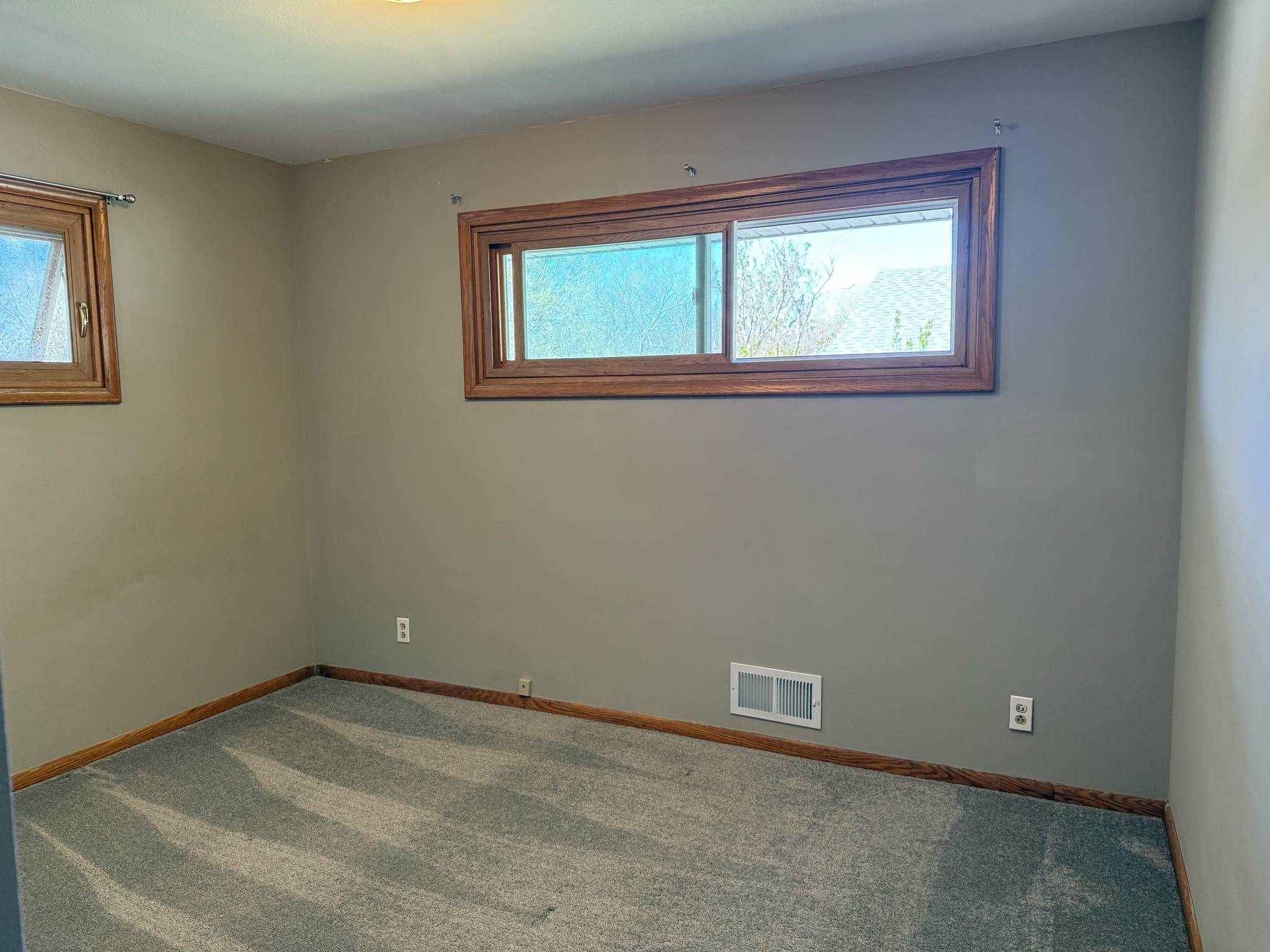 Saint Paul, MN 55119,2377 Nokomis AVE