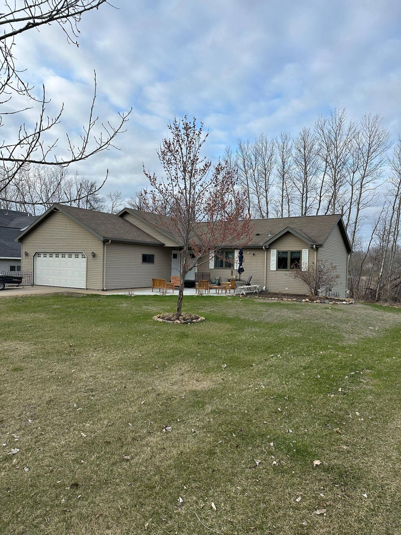 Detroit Lakes, MN 56501,868 Park DR