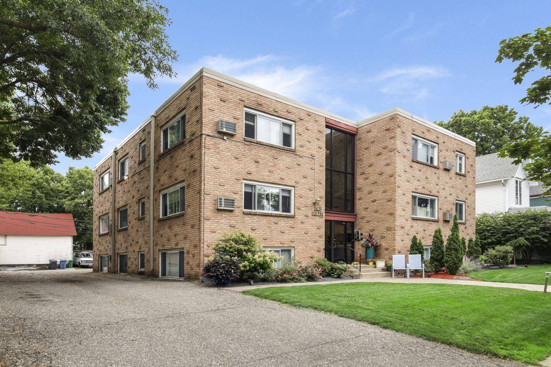 Minneapolis, MN 55408,2639 Colfax AVE S #104