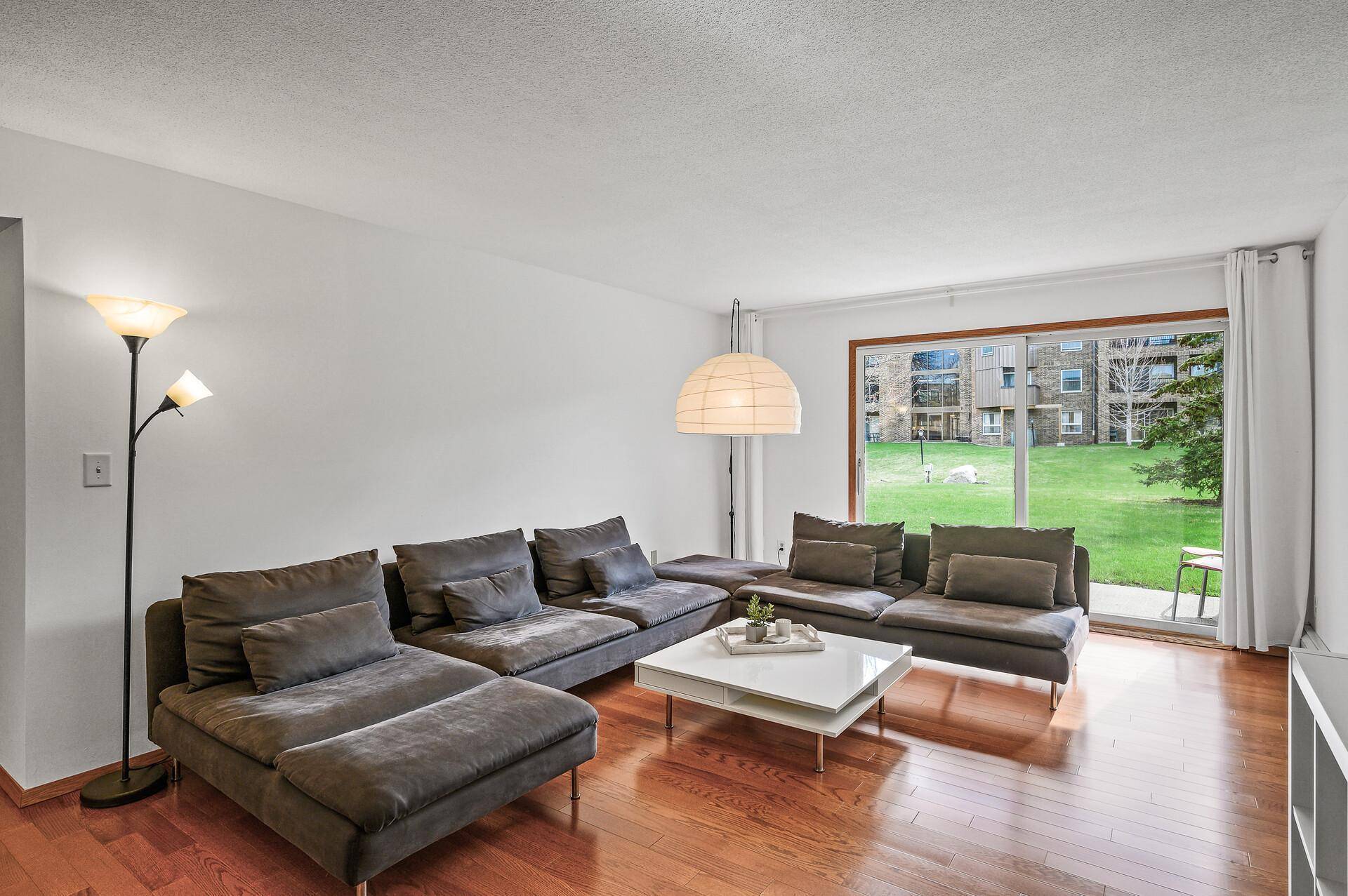 Roseville, MN 55113,2200 Midland Grove RD #110