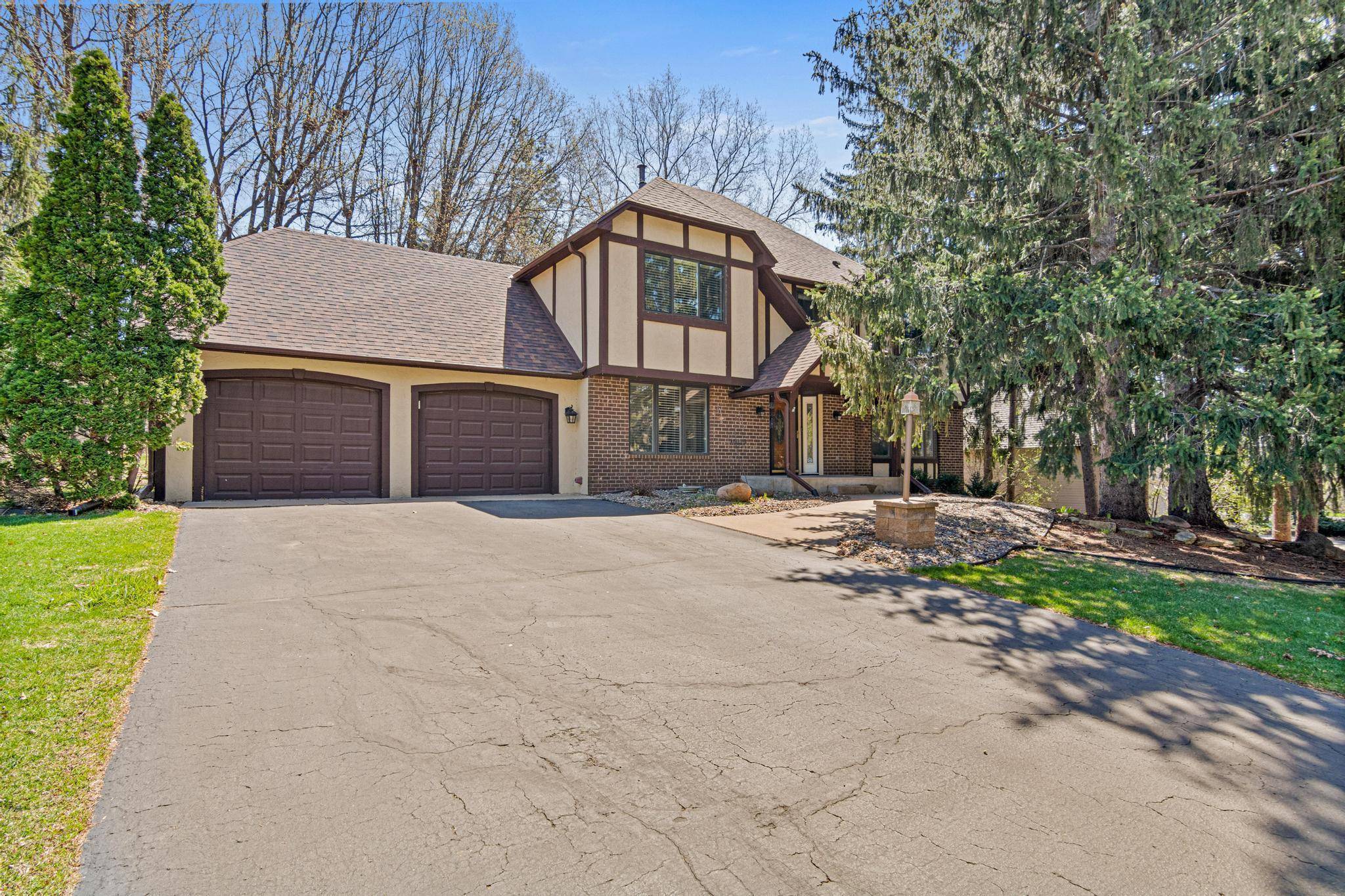 Woodbury, MN 55125,1337 Kenilworth DR