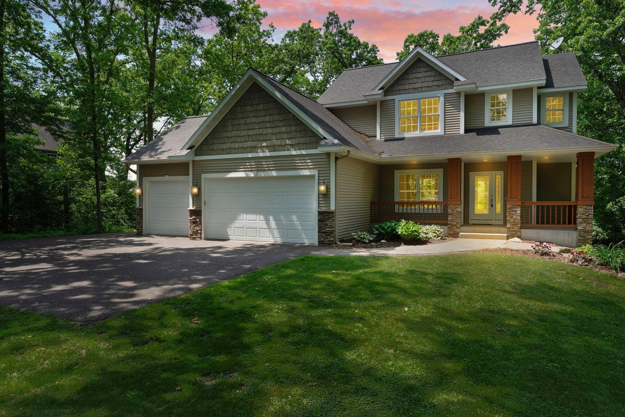 Osceola, WI 54020,411 Ridge RD