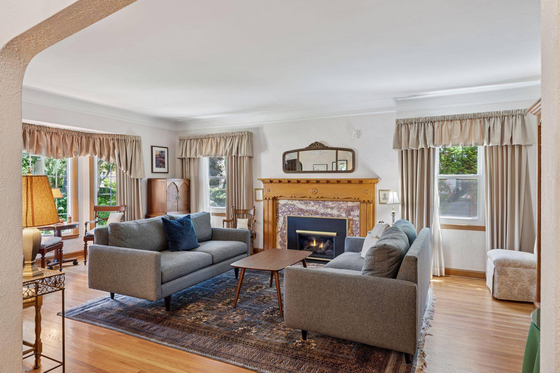 Saint Paul, MN 55116,1804 Pinehurst AVE