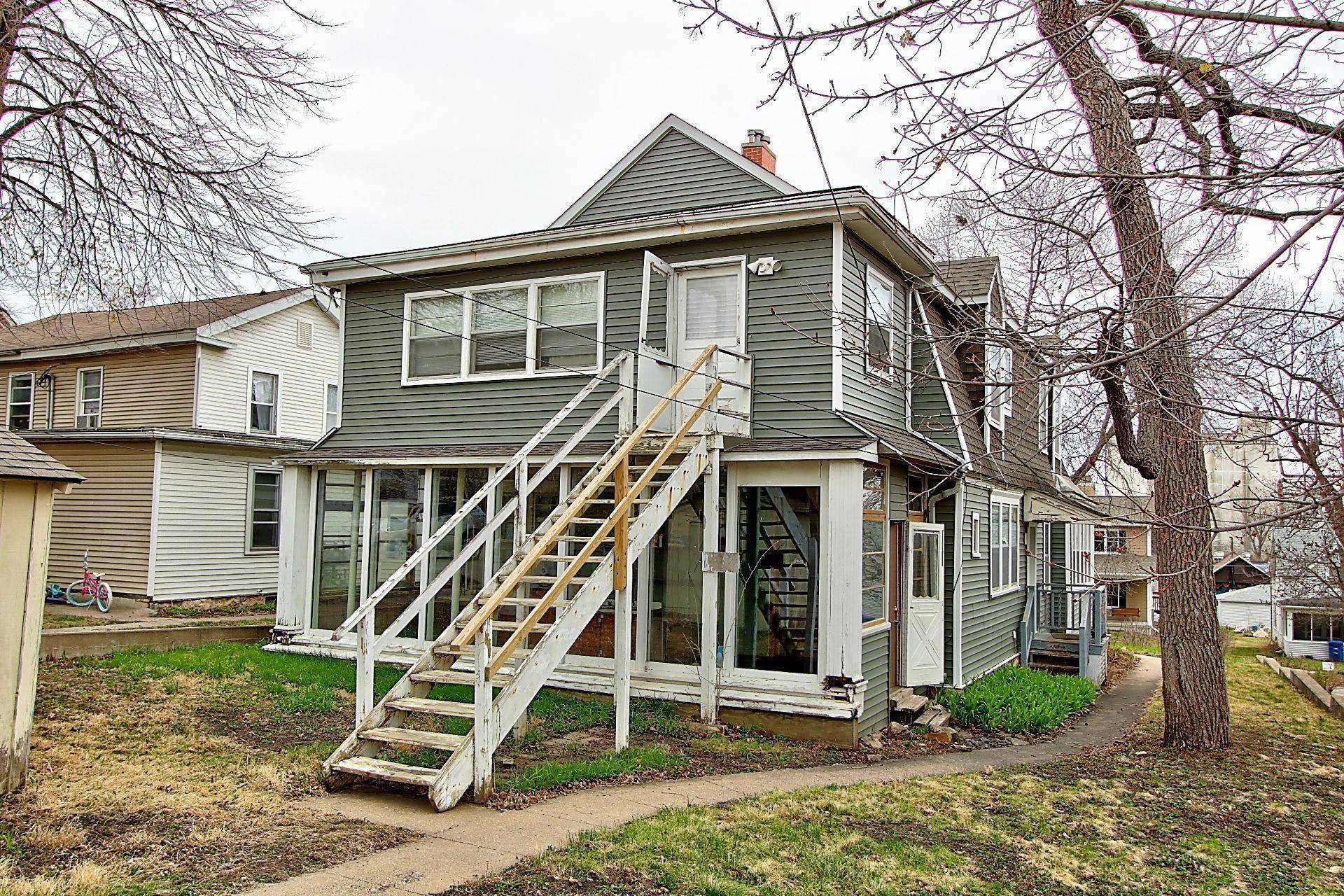 Red Wing, MN 55066,717 W 3rd ST