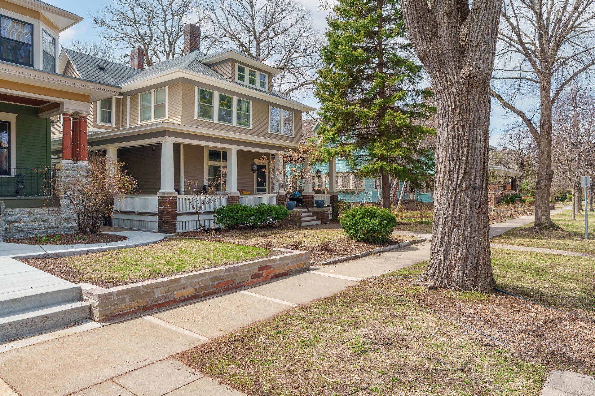 Saint Paul, MN 55105,904 Lincoln AVE