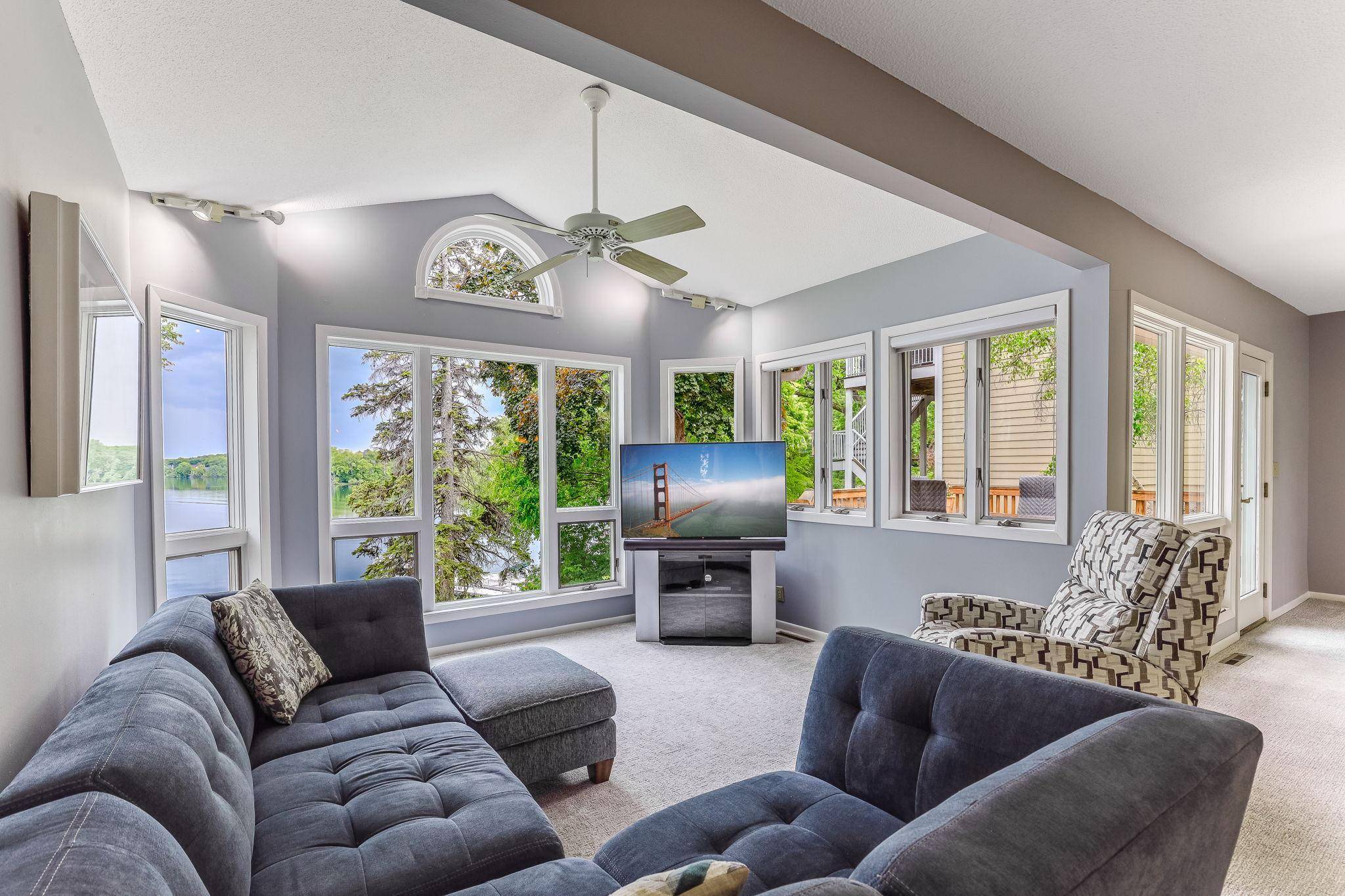 Arden Hills, MN 55112,3310 Lake Johanna BLVD